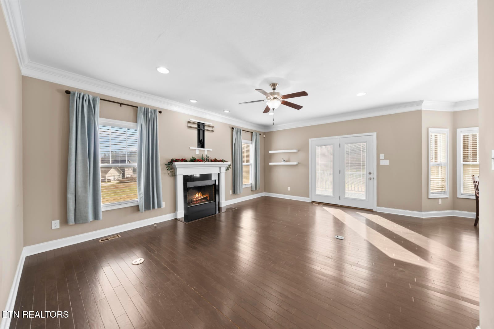 Oak Ridge, Tennessee, 37830, United States, 4 Bedrooms Bedrooms, ,3 BathroomsBathrooms,Residential,For Sale,2003025