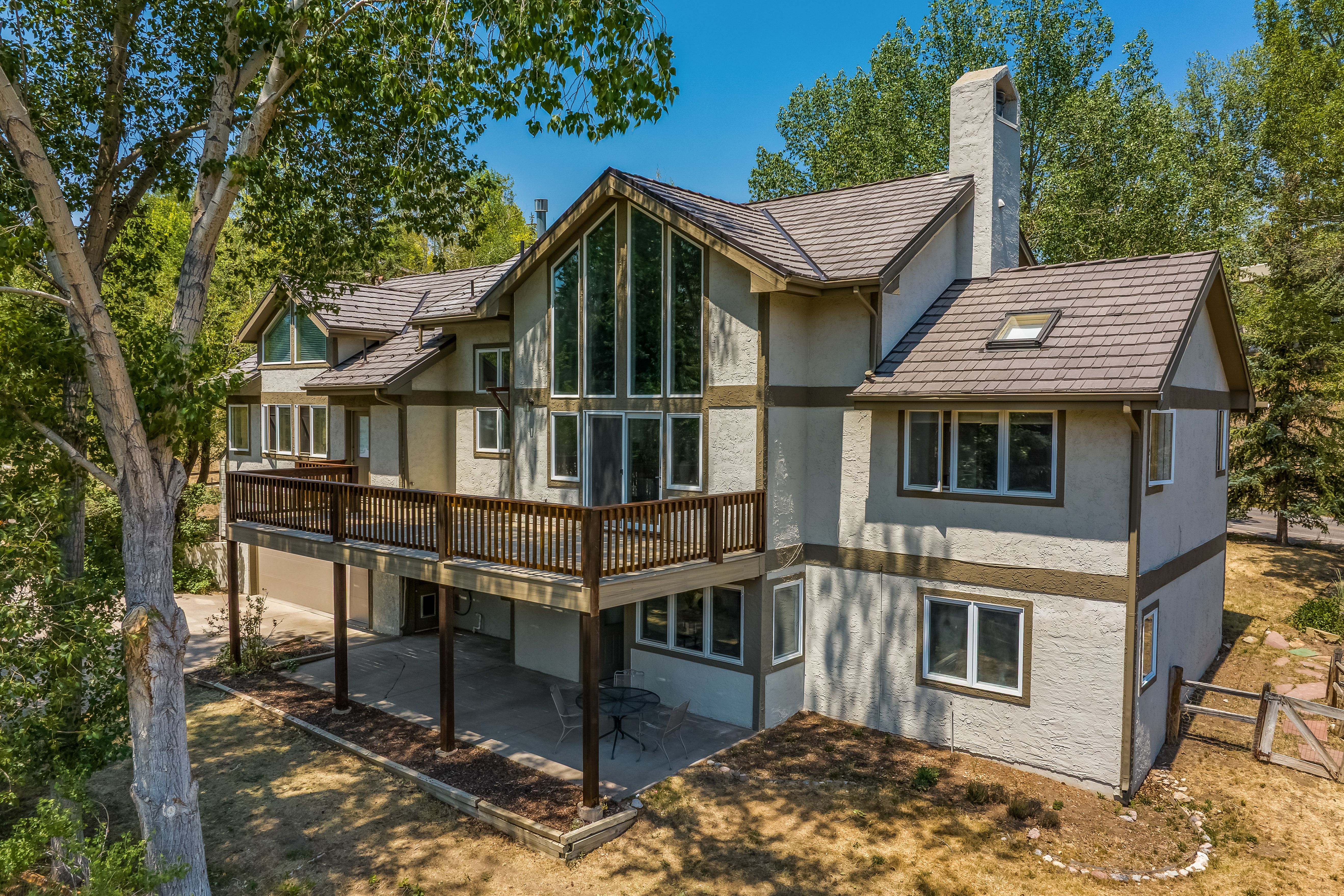  Spacious Five-Bedroom Residence with a Prime Ski-Slope View - 物件實景