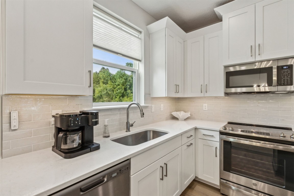 Fernandina Beach, Florida, 32034, United States, 2 Bedrooms Bedrooms, ,2 BathroomsBathrooms,Residential,For Sale,1935893