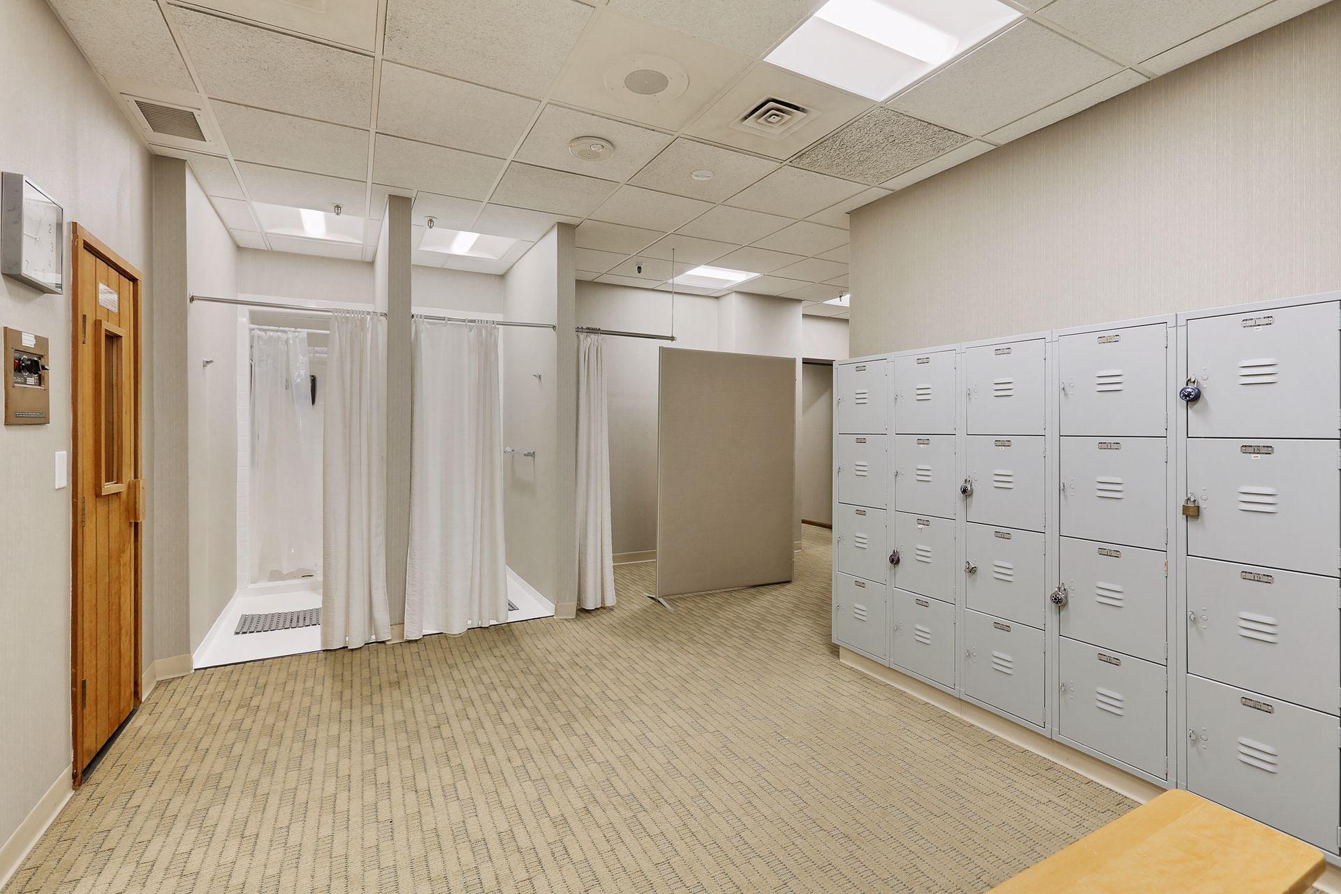 Minneapolis, Minnesota, 55403, United States, 2 Bedrooms Bedrooms, ,1 BathroomBathrooms,Residential,For Sale,1794027