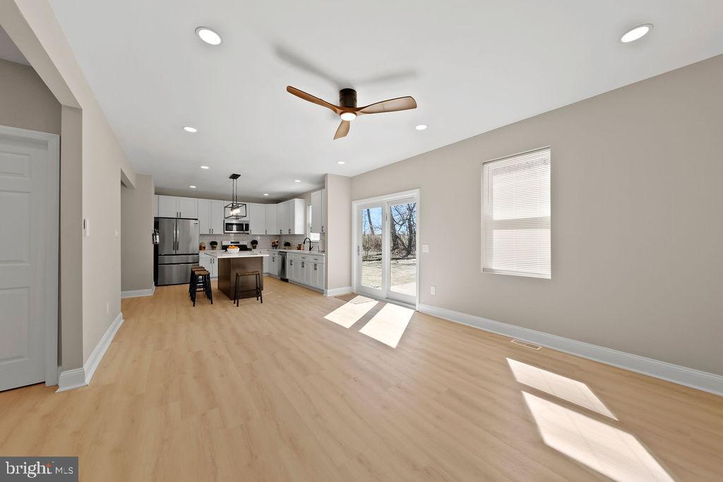 Cinnaminson, New Jersey, 08077, United States, 5 Bedrooms Bedrooms, ,4 BathroomsBathrooms,Residential,For Sale,2032212