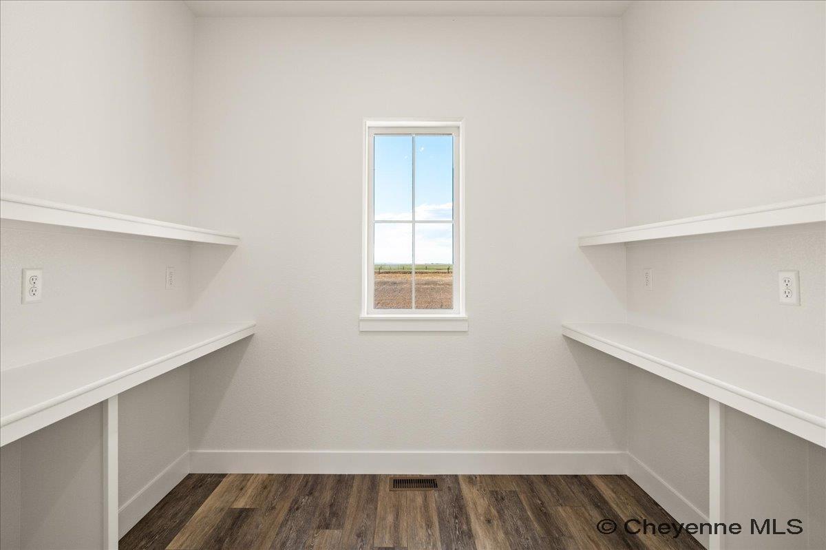 Cheyenne, Wyoming, 82009, United States, 3 Bedrooms Bedrooms, ,2 BathroomsBathrooms,Residential,For Sale,1875233