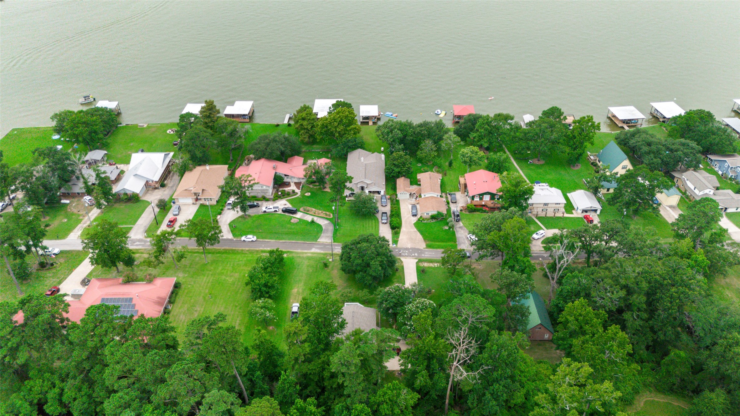  671 Lakeview Harbor - 物件實景