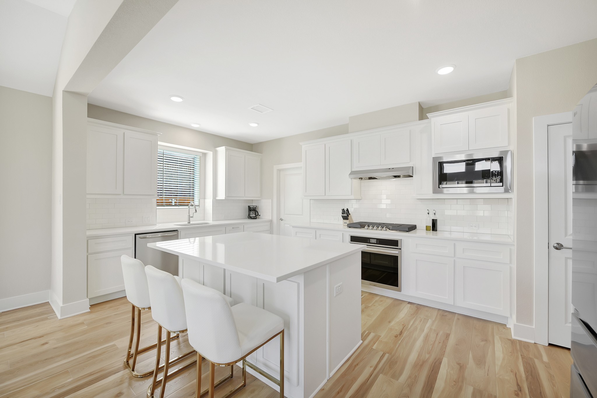 Mesquite, Texas, 75181, United States, 4 Bedrooms Bedrooms, ,3 BathroomsBathrooms,Residential,For Sale,1962301