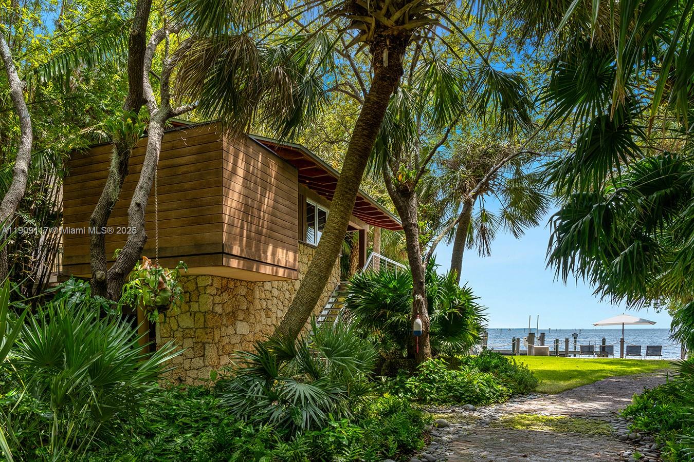 Miami, Florida, 33133, United States, 13 Bedrooms Bedrooms, ,18 BathroomsBathrooms,Residential,For Sale,1989288