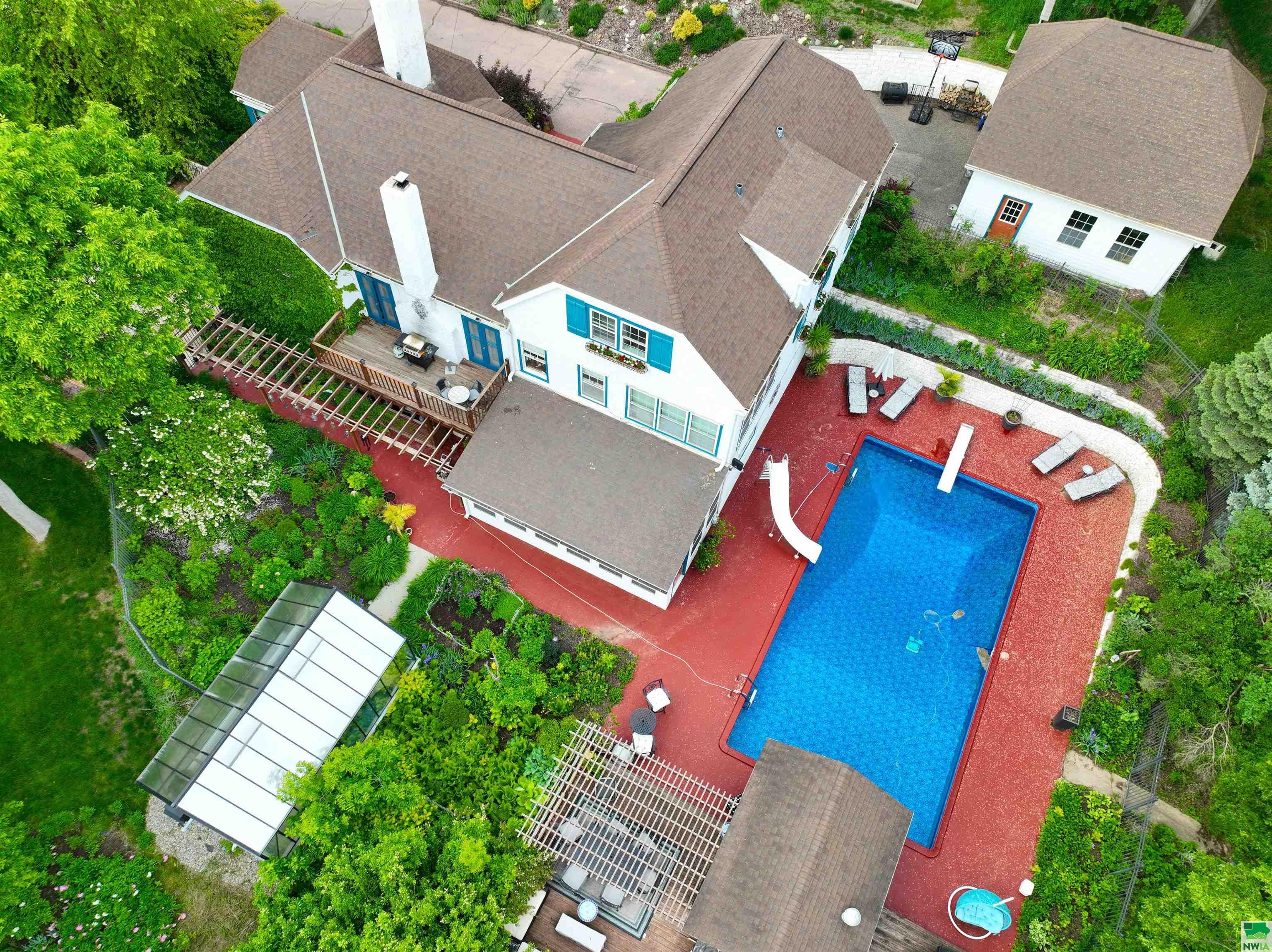 Sioux City, Iowa, 51103, United States, 5 Bedrooms Bedrooms, ,3 BathroomsBathrooms,Residential,For Sale,1824079