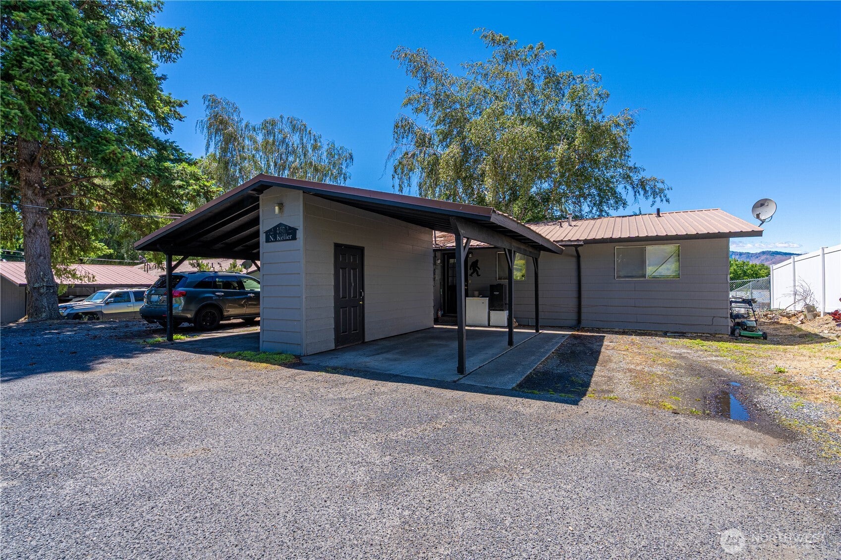 Keller Ave, East Wenatchee, WA 98802