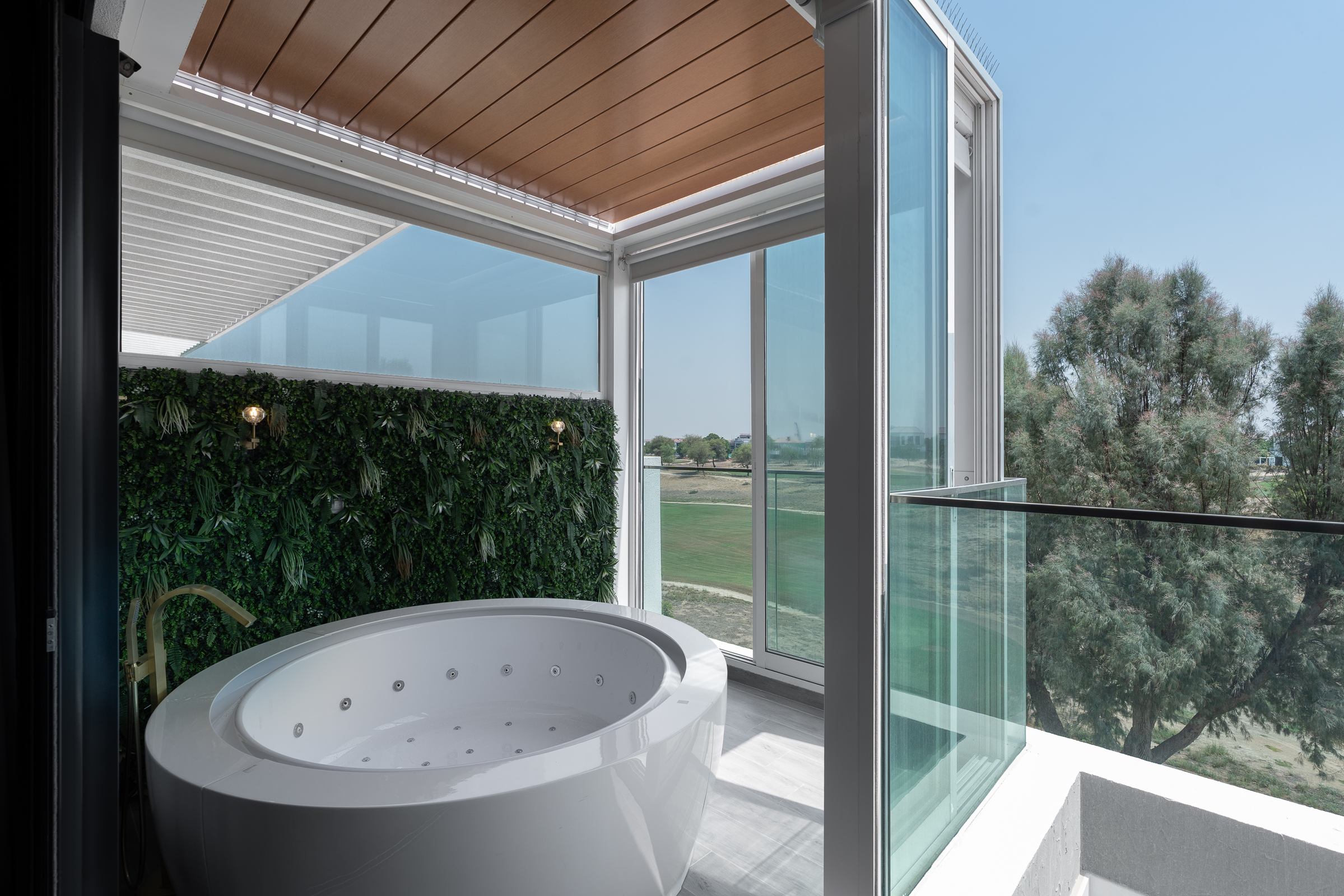  Upgraded Modern Villa With Custom Features in JGE - 物件實景