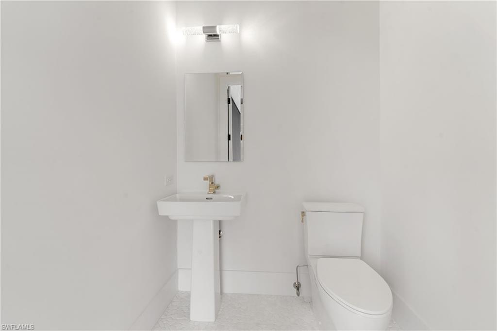 Naples, Florida, 34105, United States, 4 Bedrooms Bedrooms, ,5 BathroomsBathrooms,Residential,For Sale,1991548