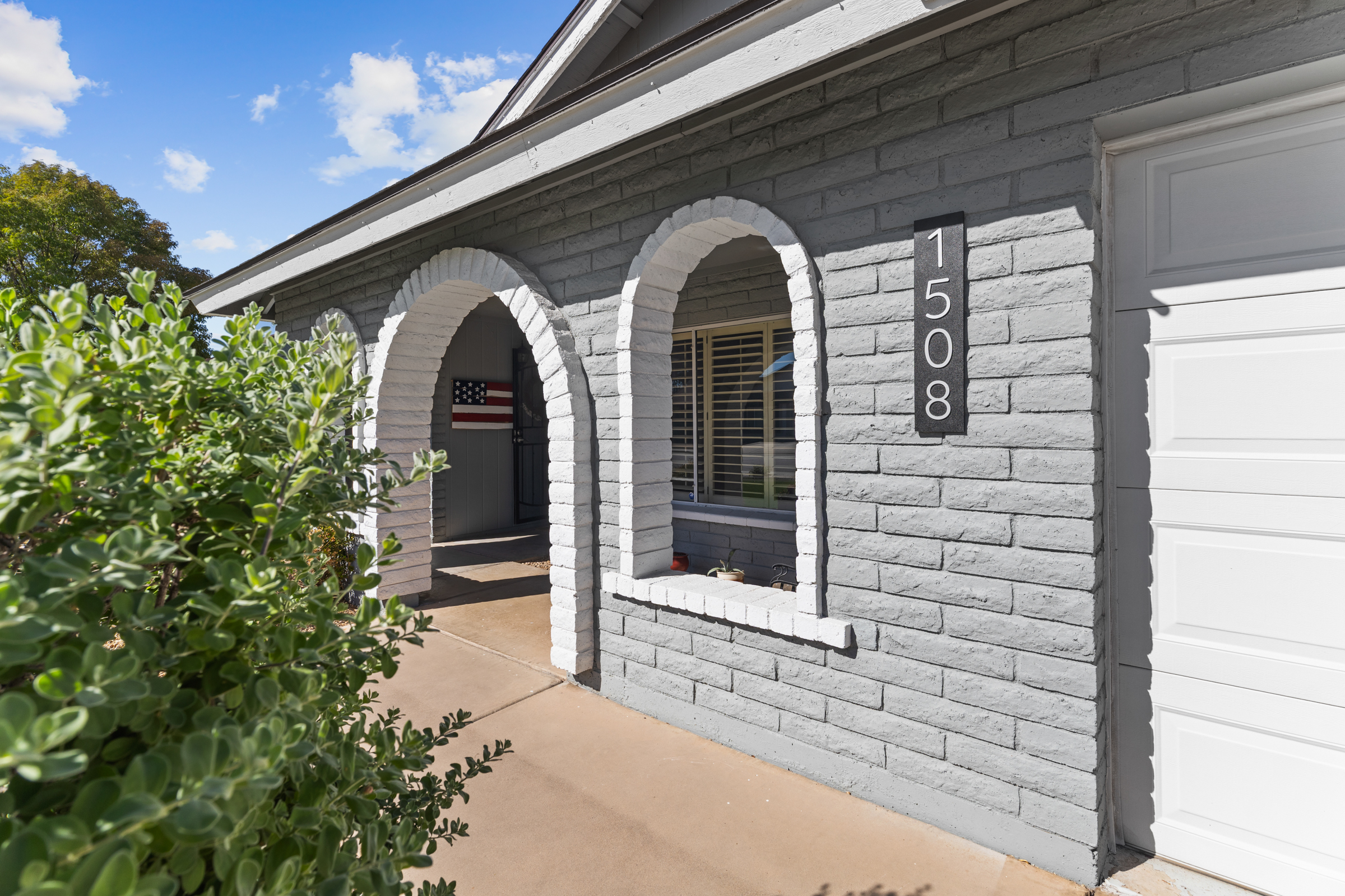 Tempe, Arizona, 85283, United States, 4 Bedrooms Bedrooms, ,2 BathroomsBathrooms,Residential,For Sale,1976655