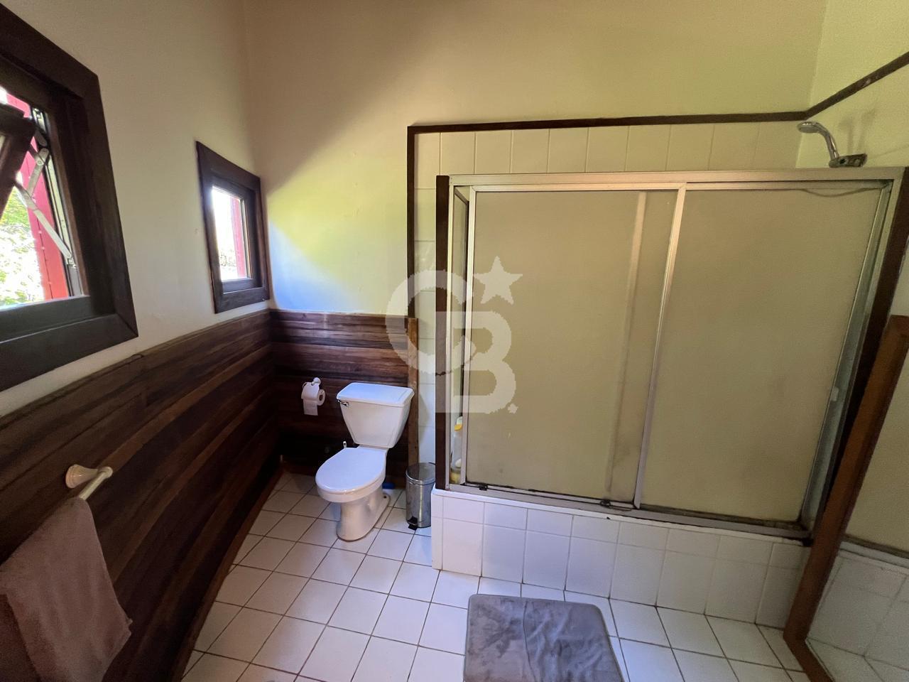 Puerto Varas, Chile, 4 Bedrooms Bedrooms, ,3 BathroomsBathrooms,Residential,For Sale,1993186