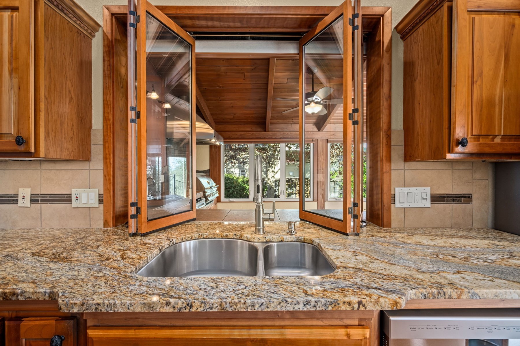  Custom Loch Haven Home with Views - 物件實景
