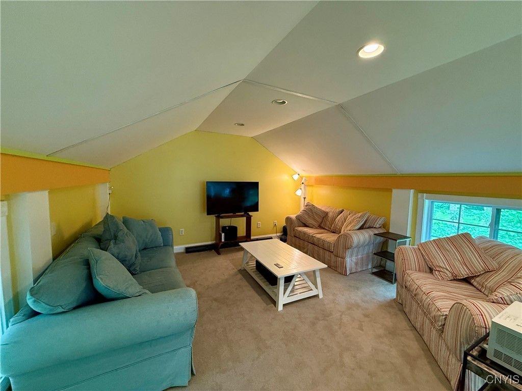 Fayetteville, New York, 13066, United States, 5 Bedrooms Bedrooms, ,3 BathroomsBathrooms,Residential,For Sale,1868500