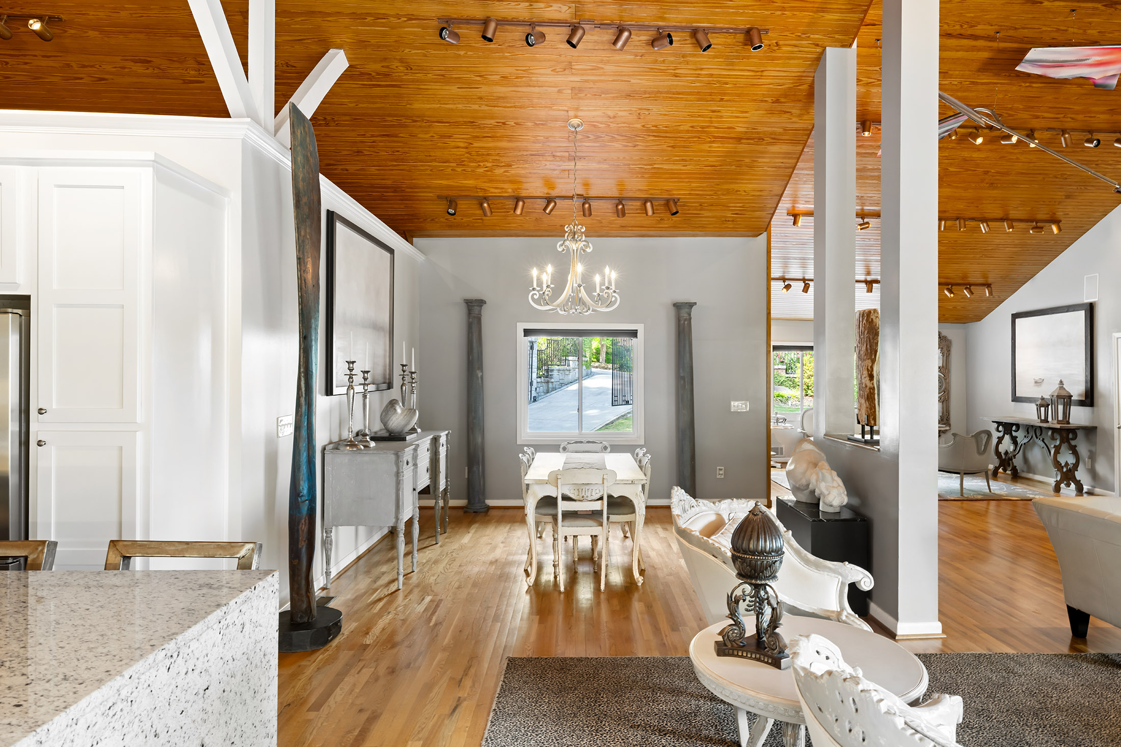  Extensively Renovated Ranch in the Heart of Chastain Park - 物件實景
