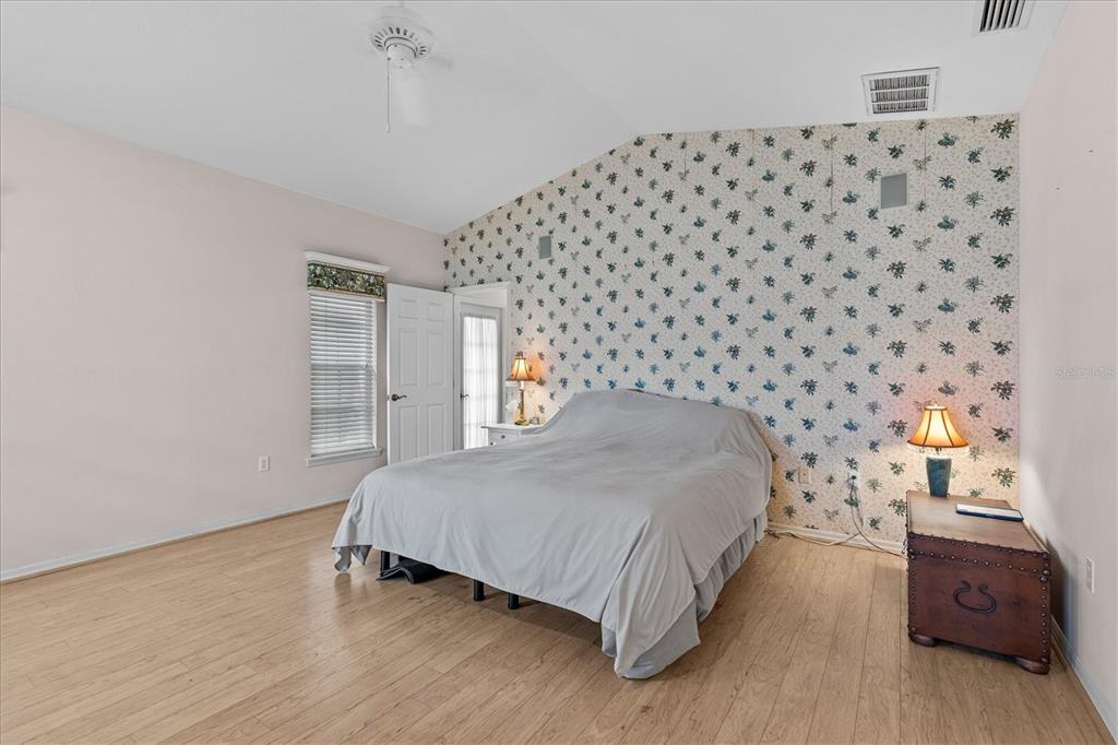 Tarpon Springs, Florida, 34689, United States, 3 Bedrooms Bedrooms, ,3 BathroomsBathrooms,Residential,For Sale,1947969