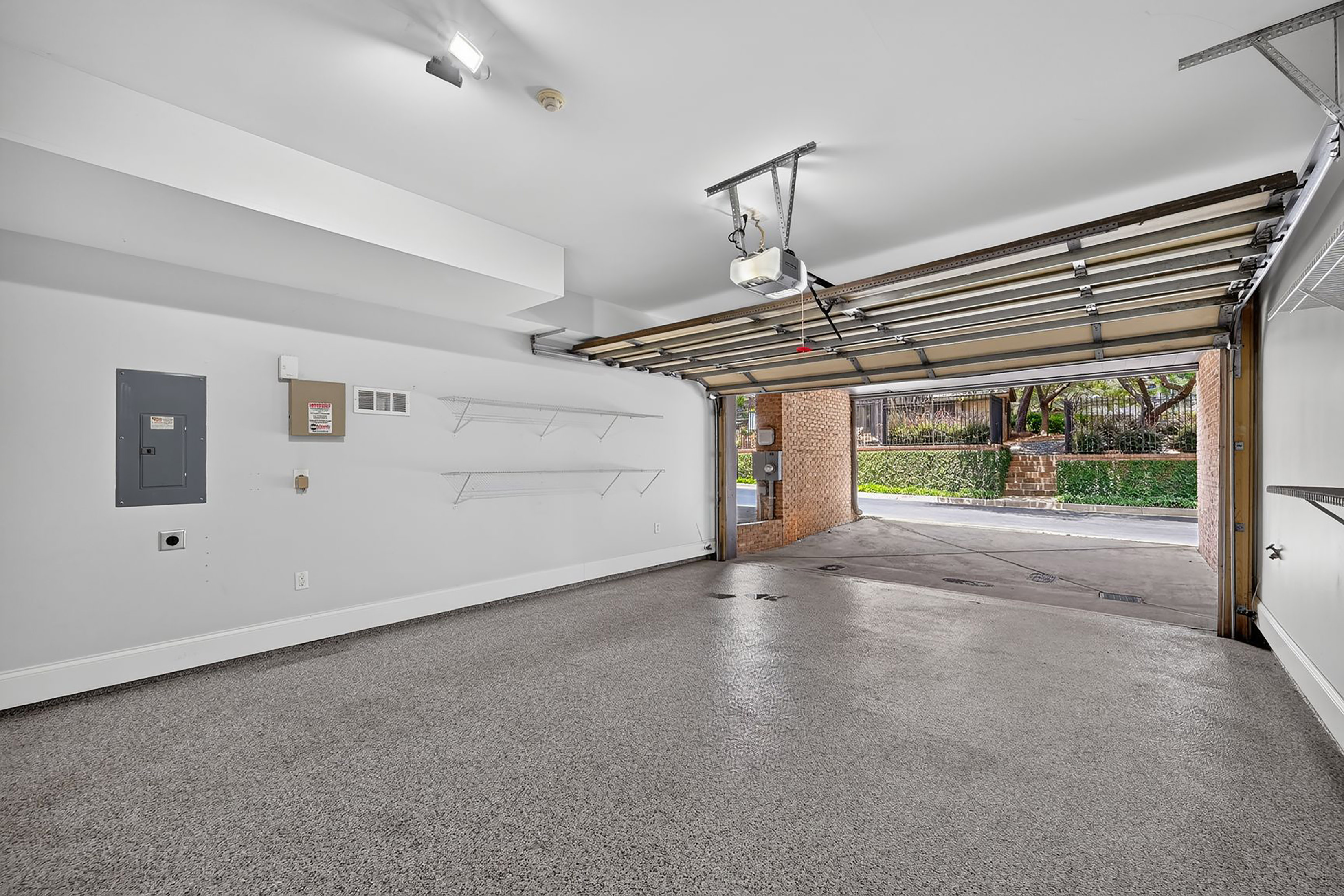  Exquisite Townhome in the Coveted Brownstones at Habersham - 物件實景