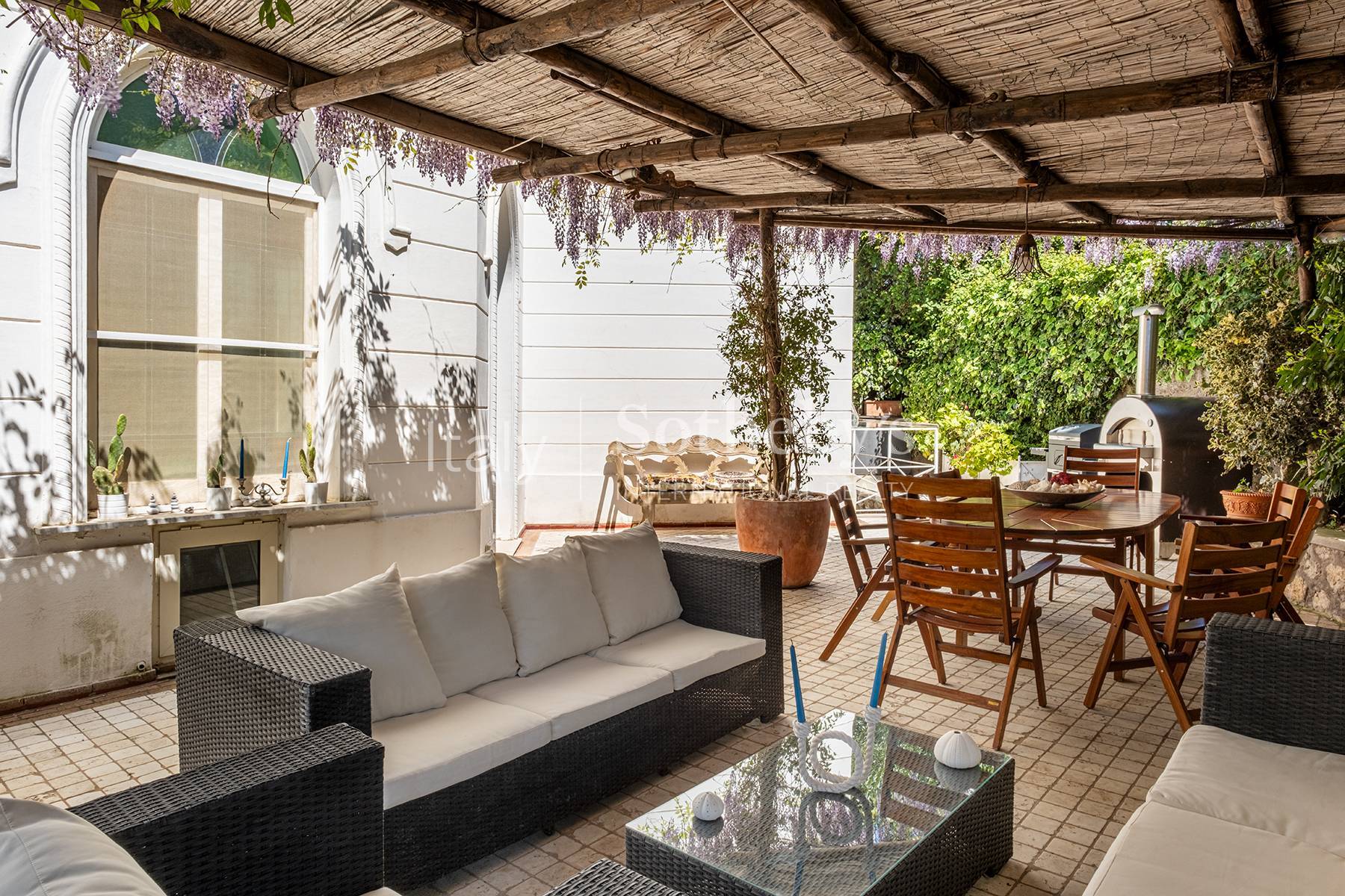  Detached apartment in historic villa with terrace and garden - 物件實景