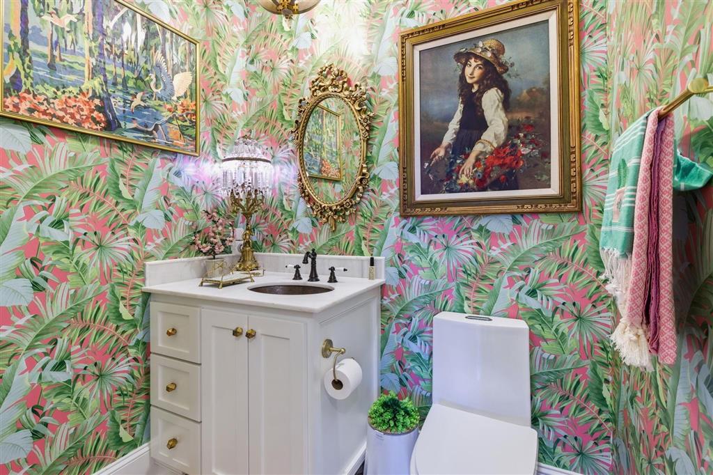 Lake Charles, Louisiana, 70605, United States, 5 Bedrooms Bedrooms, ,5 BathroomsBathrooms,Residential,For Sale,2024093