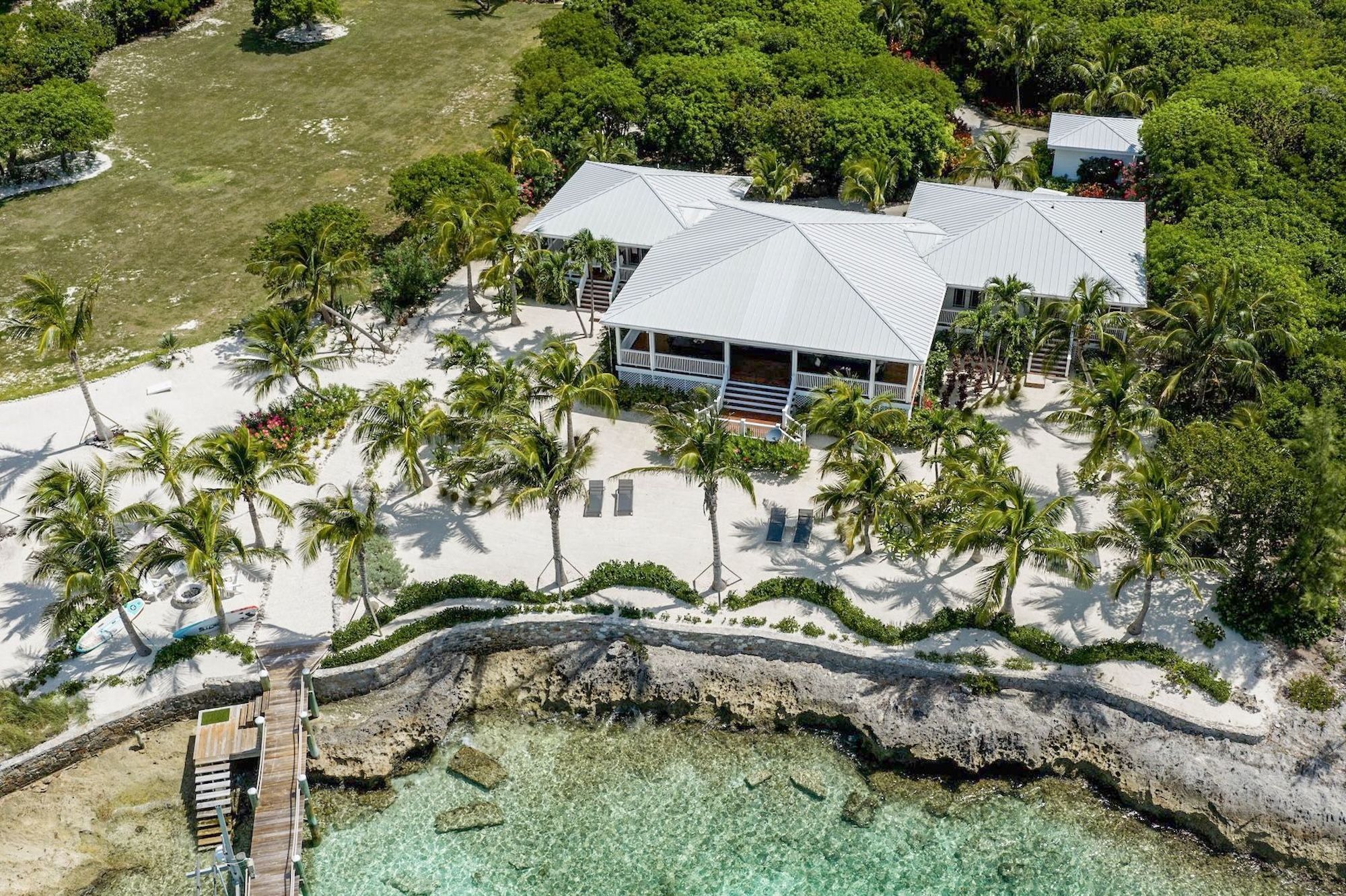  Private Oceanfront Estate - 物件實景
