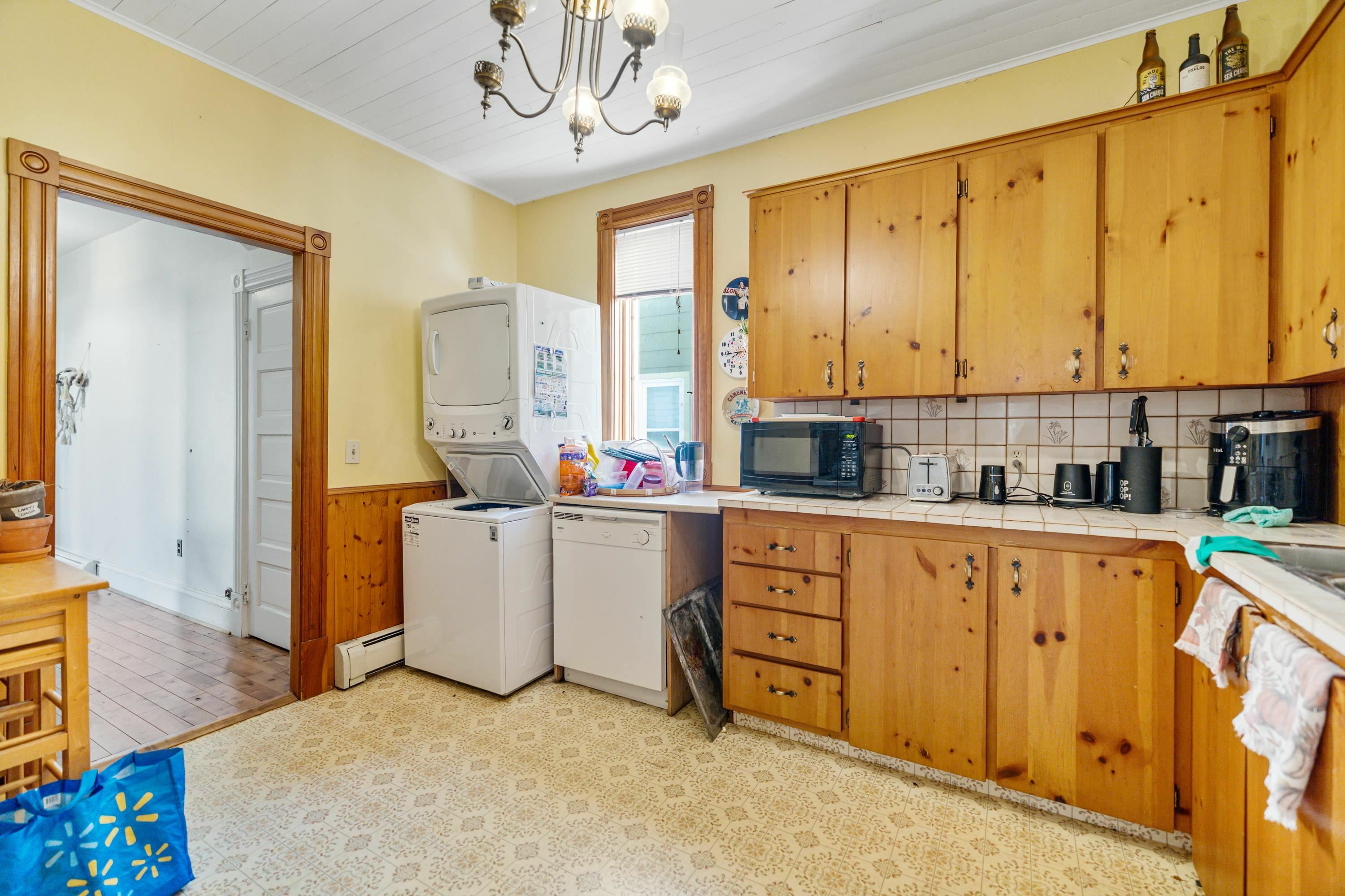 CHARLOTTETOWN, Prince Edward Island, C1A 3E4, CA, 3 Bedrooms Bedrooms, ,Residential,For Sale,1876042