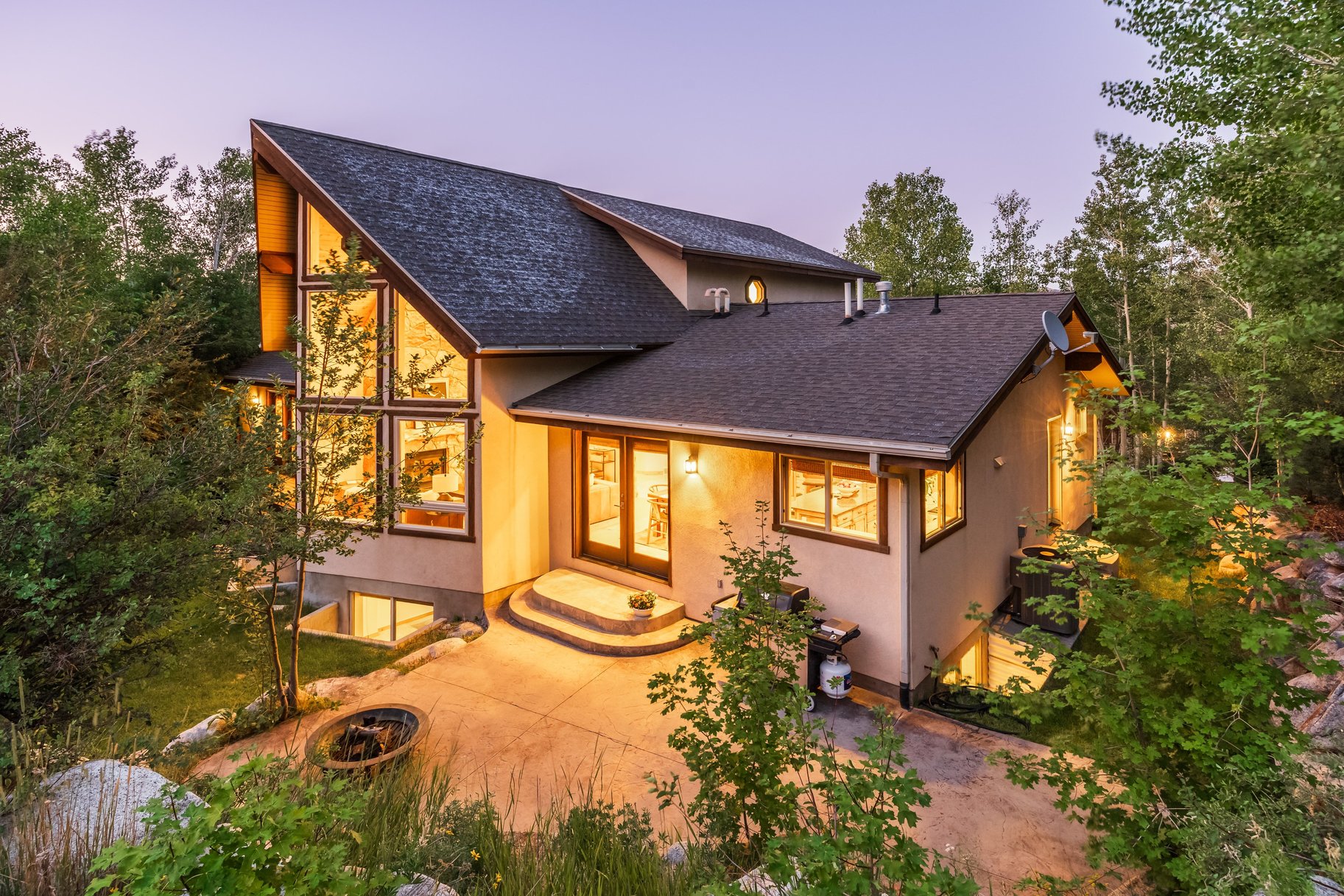 Mountain Contemporary Retreat Among the Trees in Lower Pinebrook - 物件實景