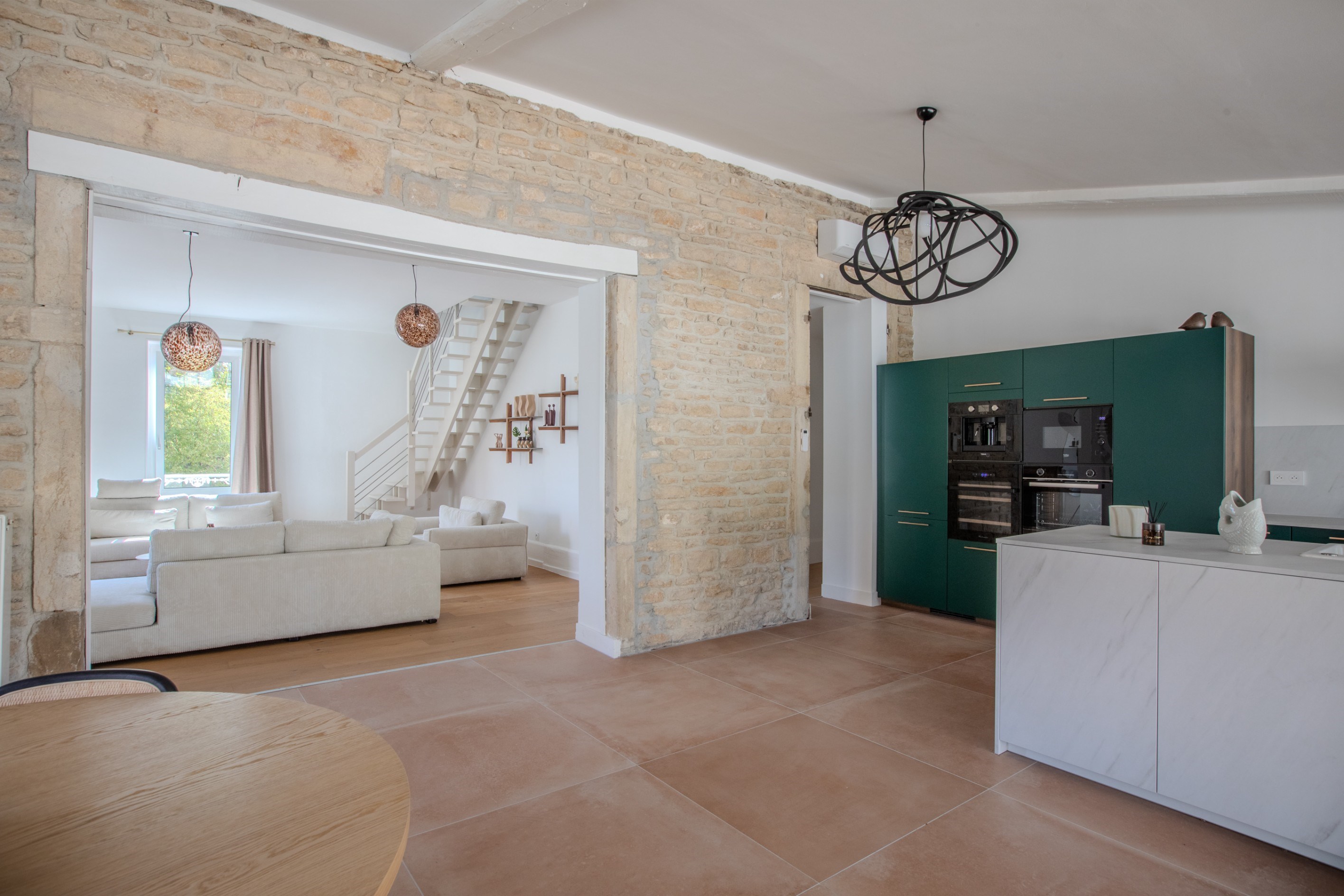  A prestigious apartment with an exceptional terrace in the heart of Beaune - 物件實景