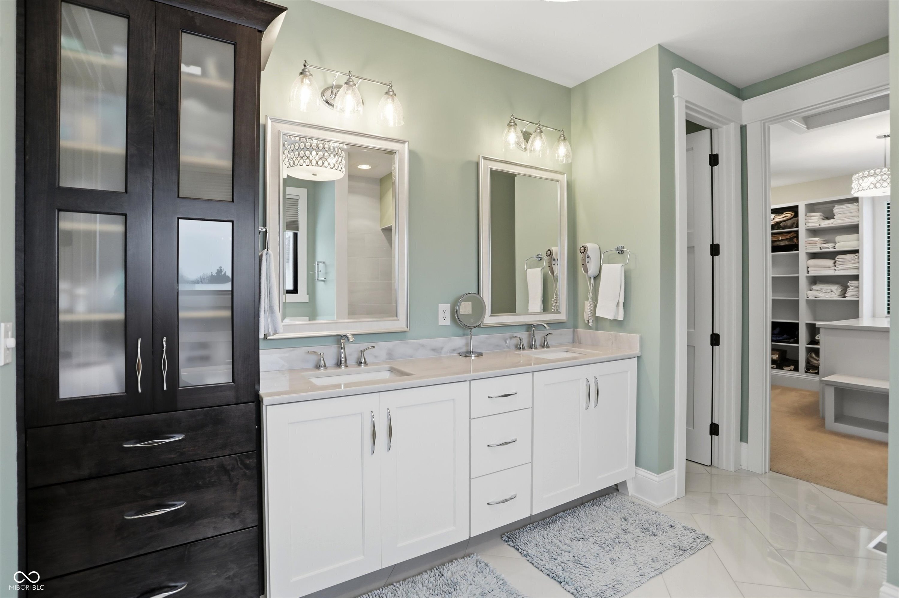 Carmel, Indiana, 46033, United States, 5 Bedrooms Bedrooms, ,5 BathroomsBathrooms,Residential,For Sale,2001203