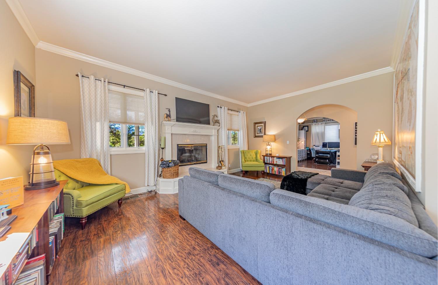 Ahwahnee, California, 93601, United States, 4 Bedrooms Bedrooms, ,3 BathroomsBathrooms,Residential,For Sale,1978318