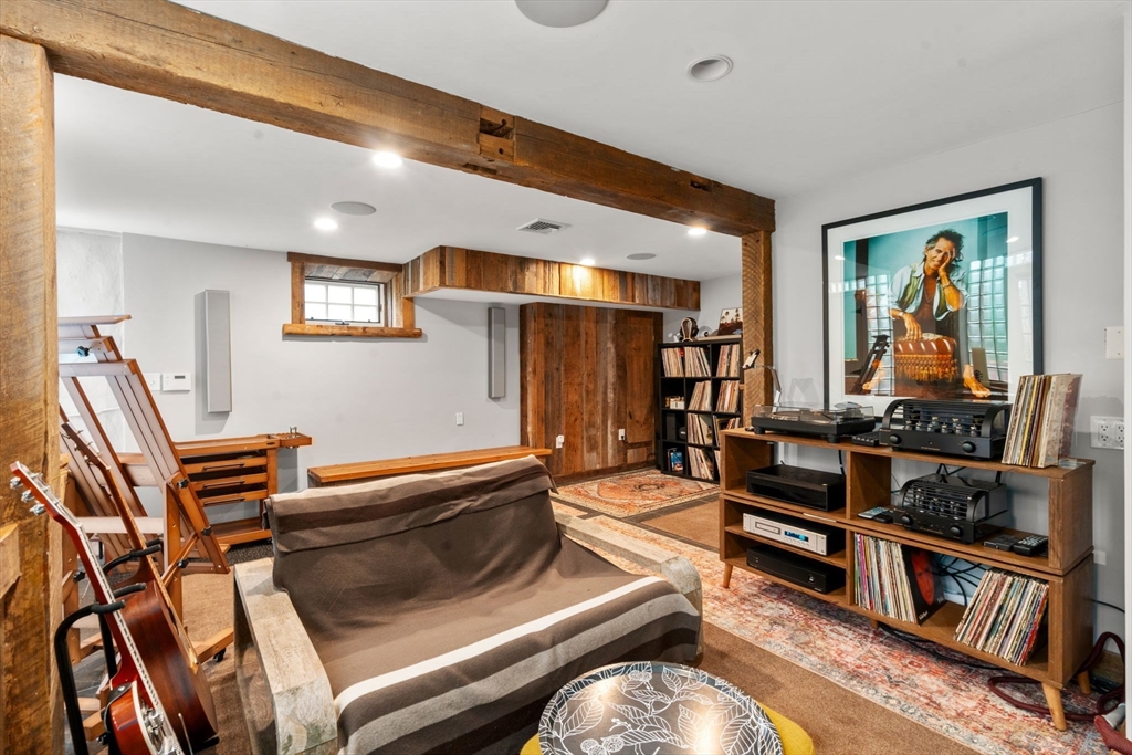 Boston, Massachusetts, 02130, United States, 4 Bedrooms Bedrooms, ,3 BathroomsBathrooms,Residential,For Sale,1987841