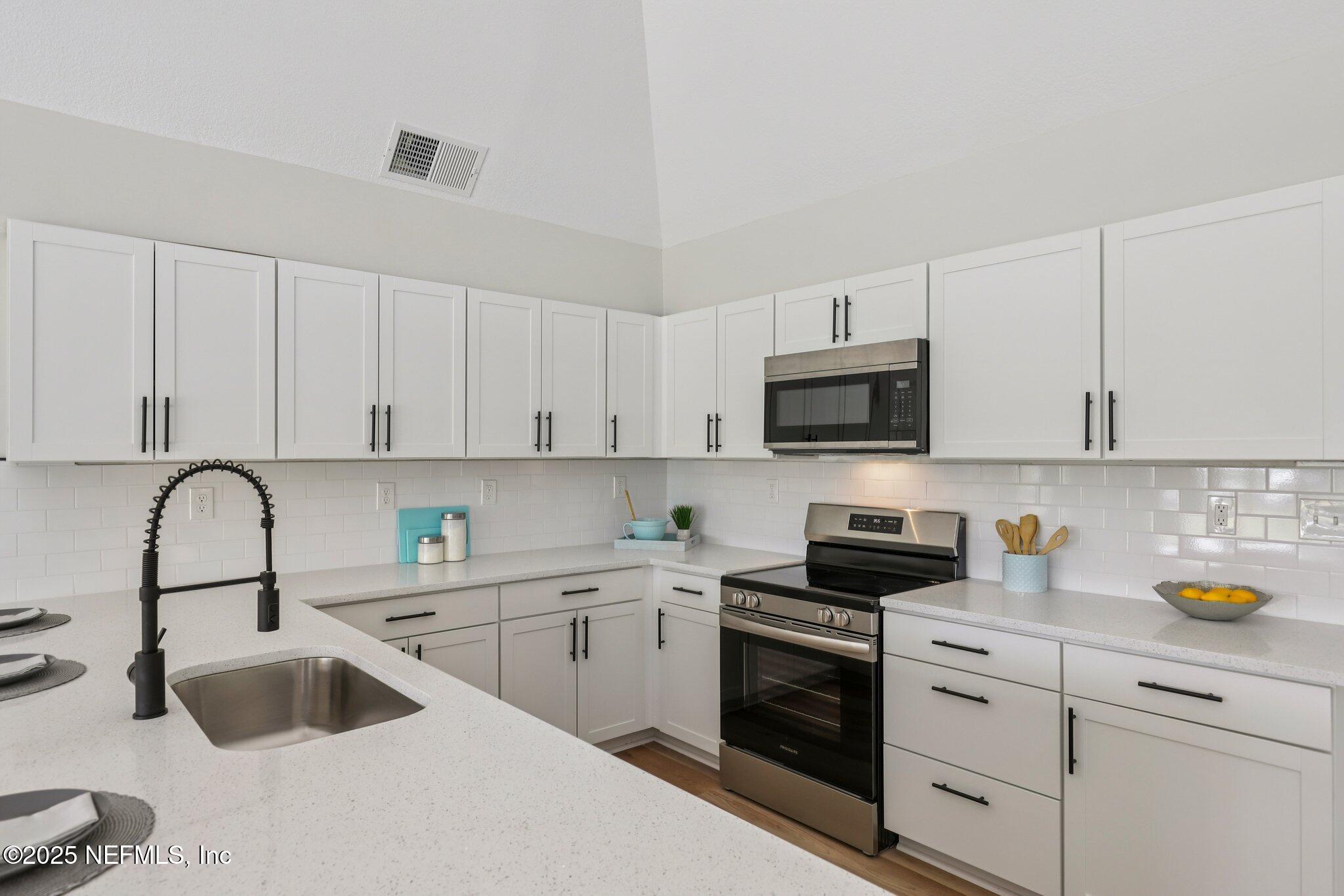 Middleburg, Florida, 32068, United States, 4 Bedrooms Bedrooms, ,2 BathroomsBathrooms,Residential,For Sale,1912392