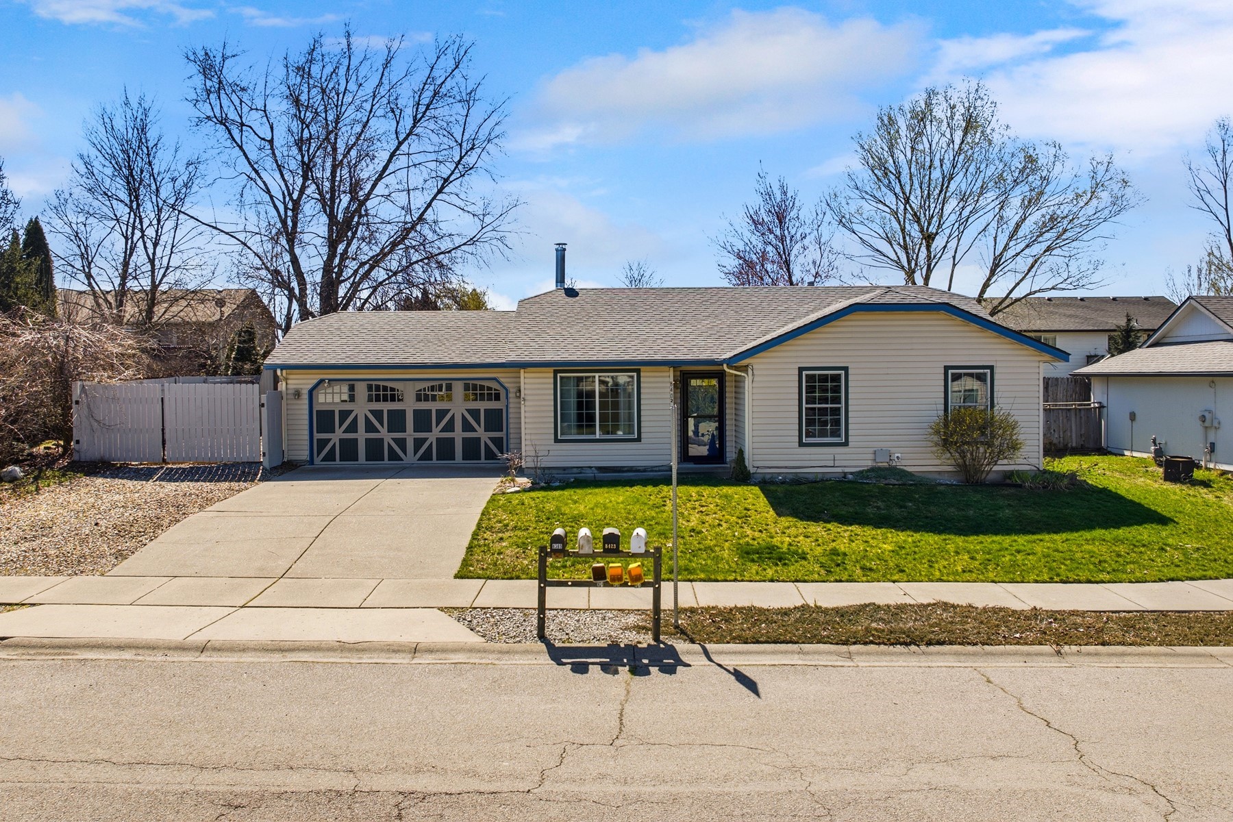  Single-Level Living with Key Updates - 物件實景