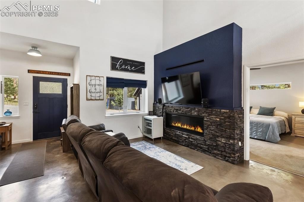 Florissant, Colorado, 80816, United States, 3 Bedrooms Bedrooms, ,2 BathroomsBathrooms,Residential,For Sale,1882650