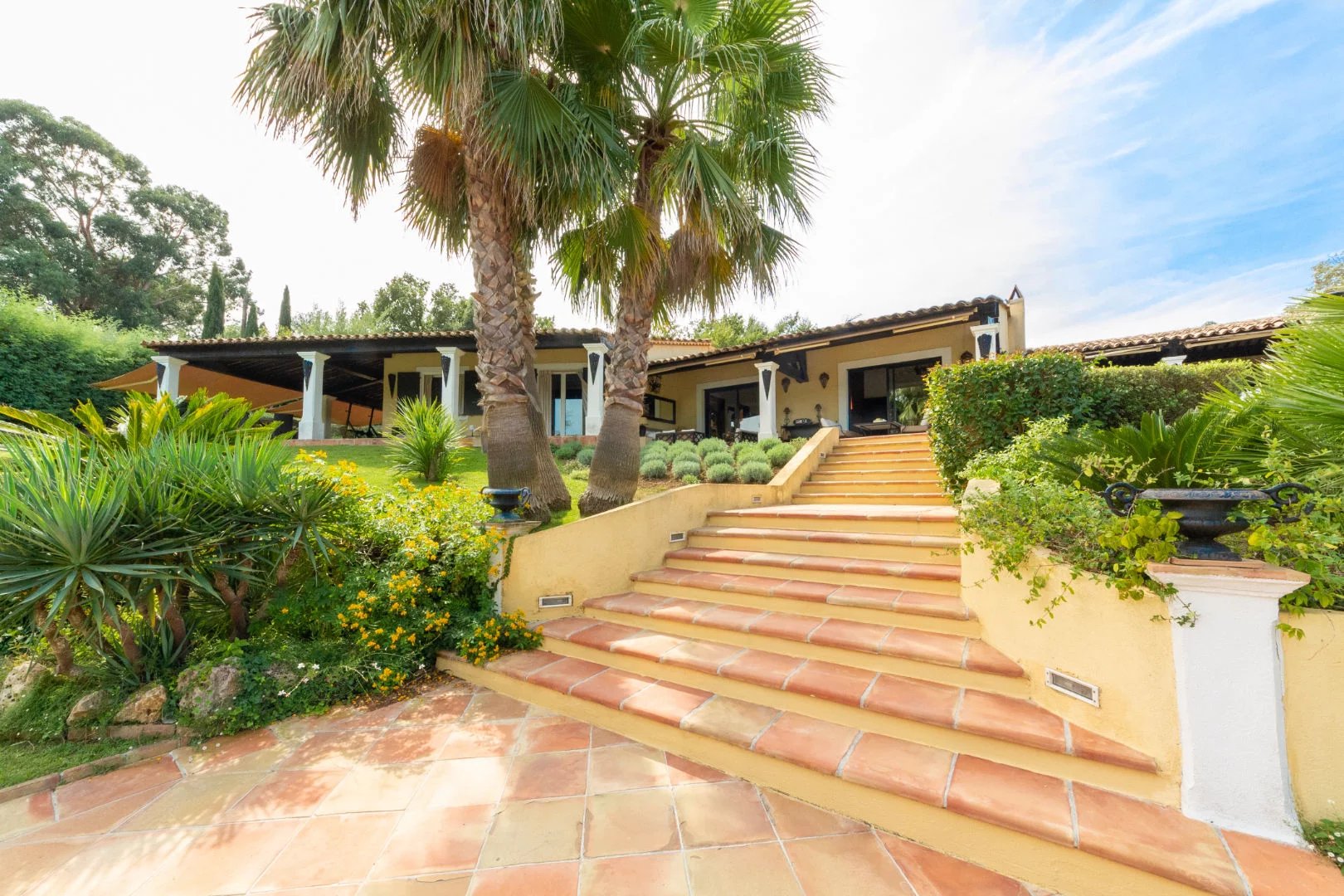 Gassin, Provence-Alpes-Côte d’Azur, 83580, FR, 5 Bedrooms Bedrooms, ,9 BathroomsBathrooms,Residential,For Sale,1627574