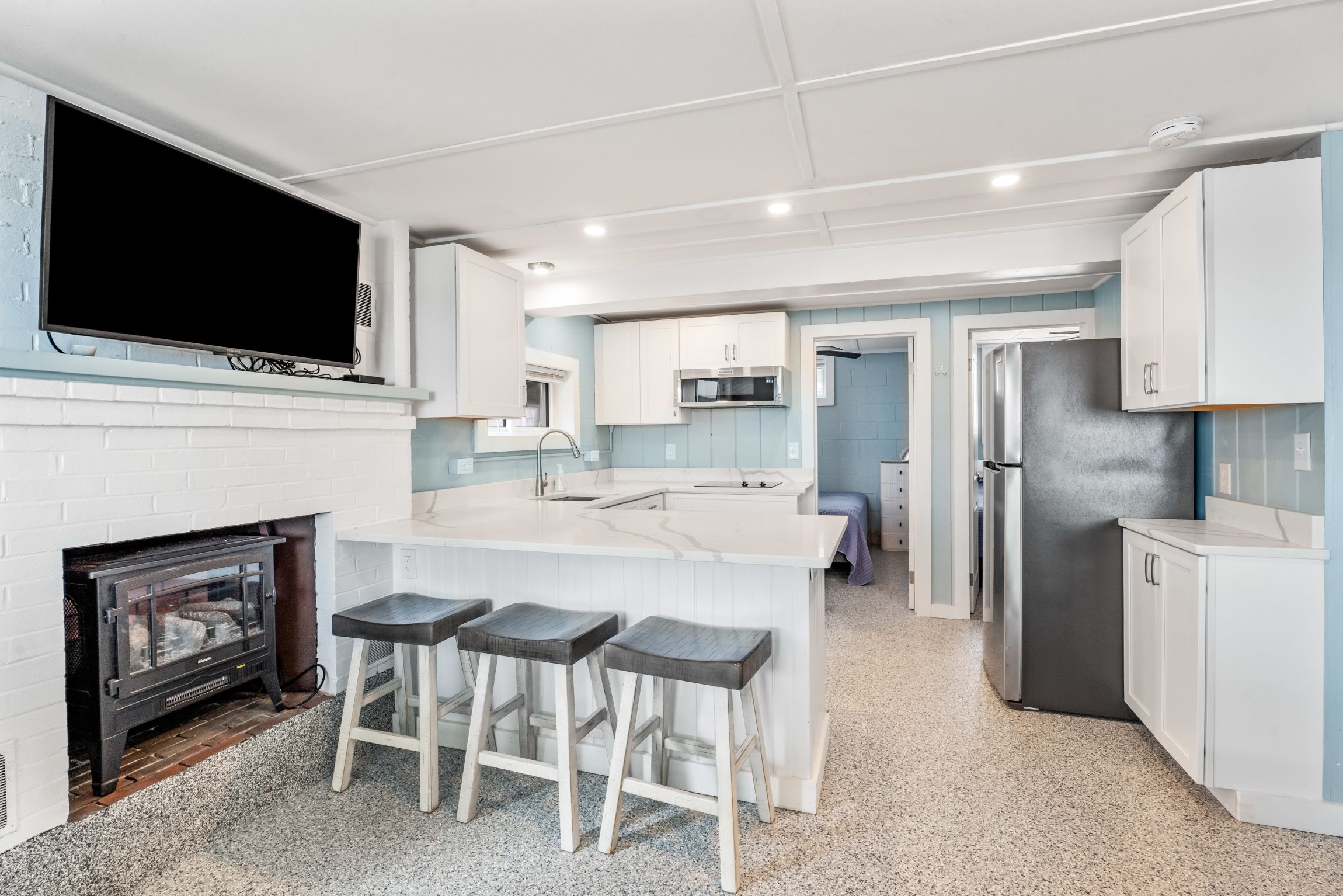  27 Concord Avenue, Hampton, NH, 03842 - 物件實景