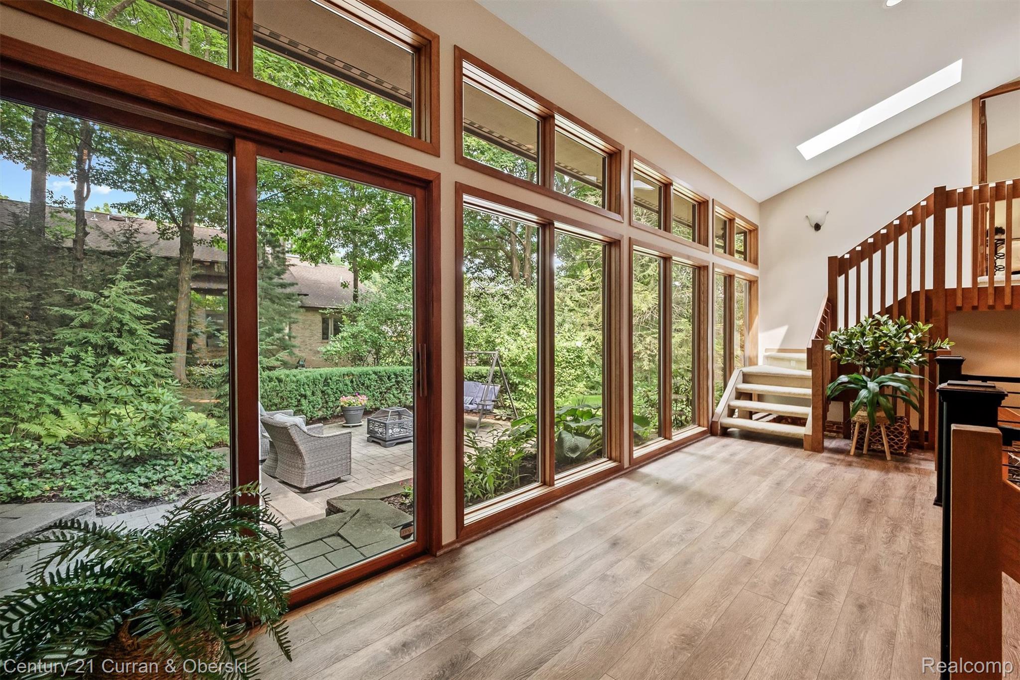 Northville, Michigan, 48167, United States, 4 Bedrooms Bedrooms, ,4 BathroomsBathrooms,Residential,For Sale,1923086