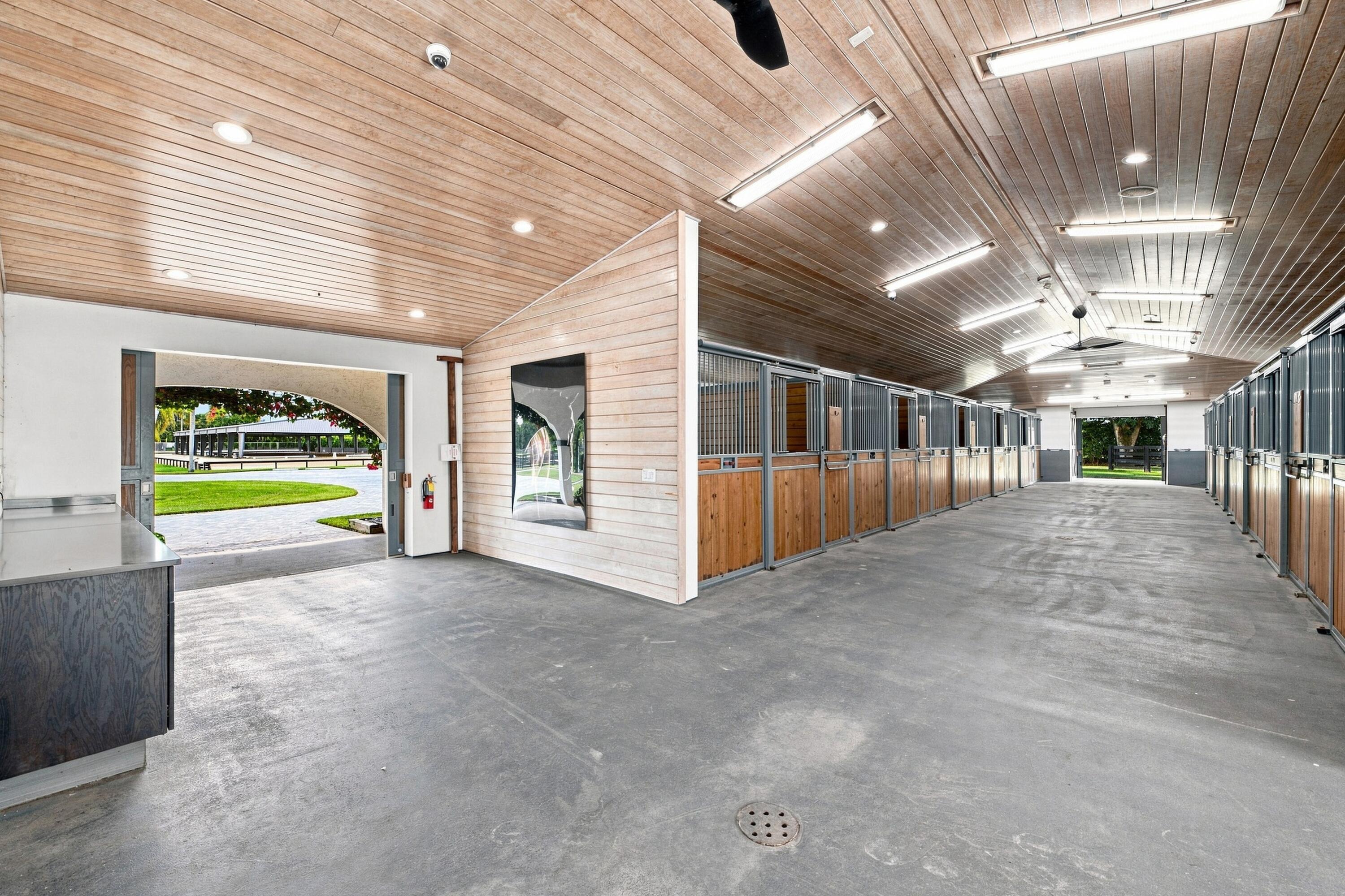  13155 Southfields Road - 物件實景