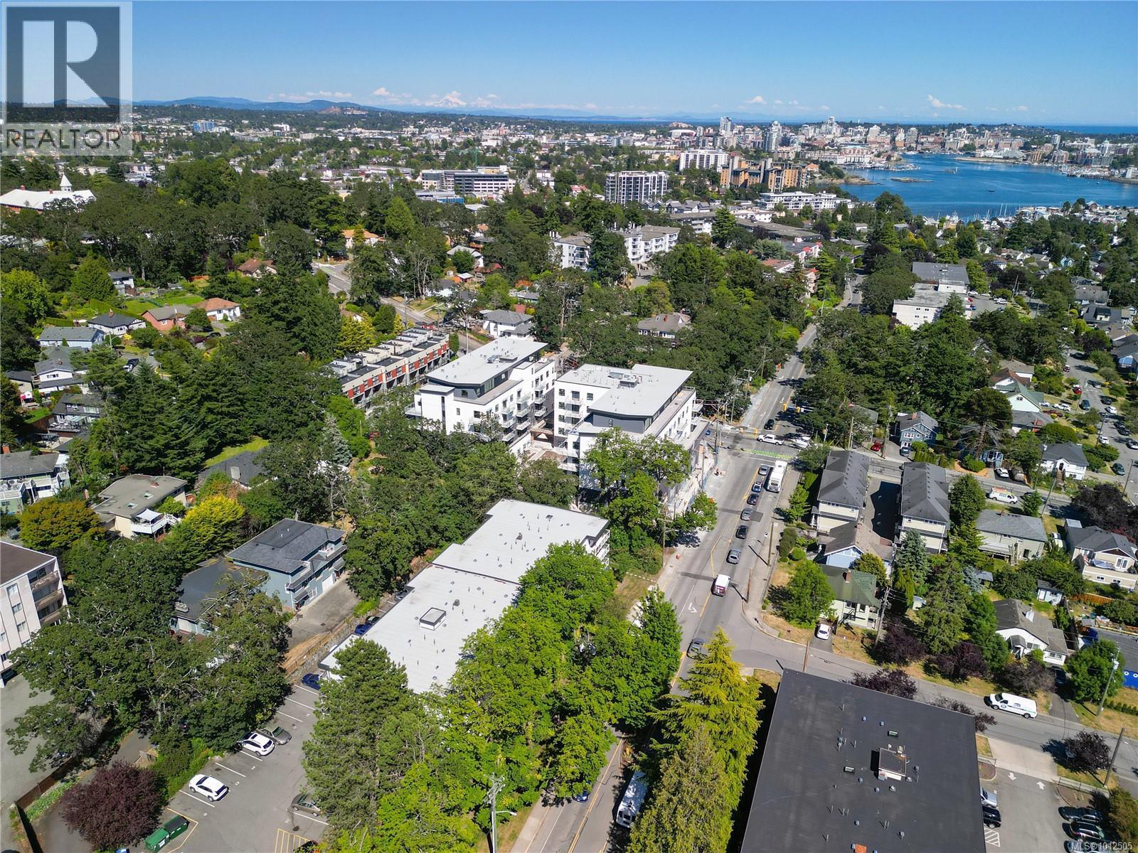 ESQUIMALT, British Columbia, V9A 3N4, CA, 3 Bedrooms Bedrooms, ,1 BathroomBathrooms,Residential,For Sale,1950228