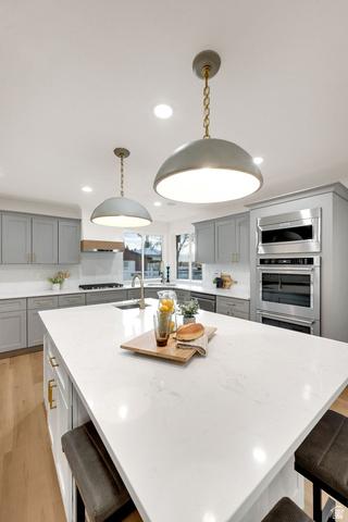 South Jordan, Utah, 84095, United States, 8 Bedrooms Bedrooms, ,8 BathroomsBathrooms,Residential,For Sale,1988592