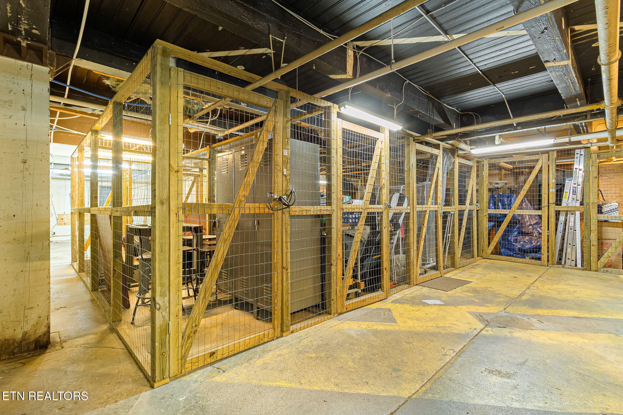 Knoxville, Tennessee, 37916, United States, 1 Bedroom Bedrooms, ,1 BathroomBathrooms,Residential,For Sale,1995398