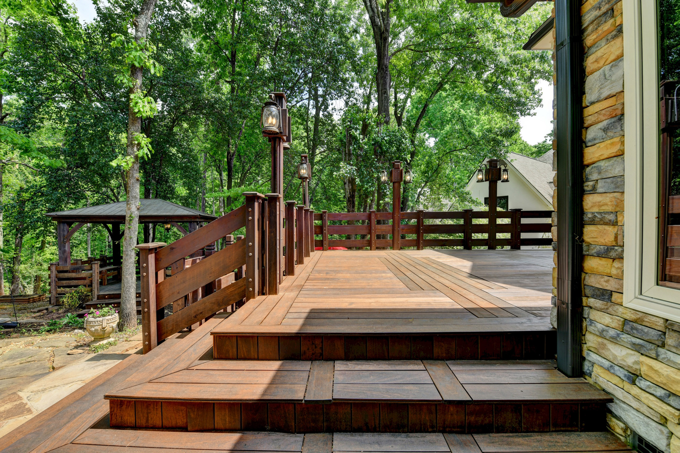  Welcome to the Cul-De-Sac - 物件實景