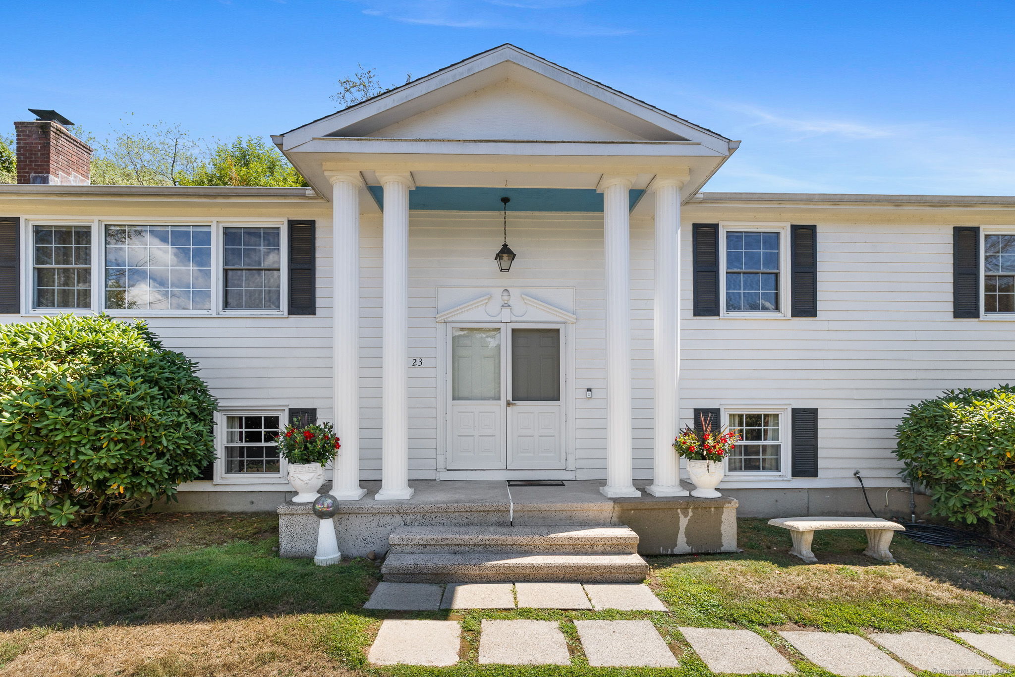 North Haven, Connecticut, 06473, United States, 5 Bedrooms Bedrooms, ,3 BathroomsBathrooms,Residential,For Sale,1956553