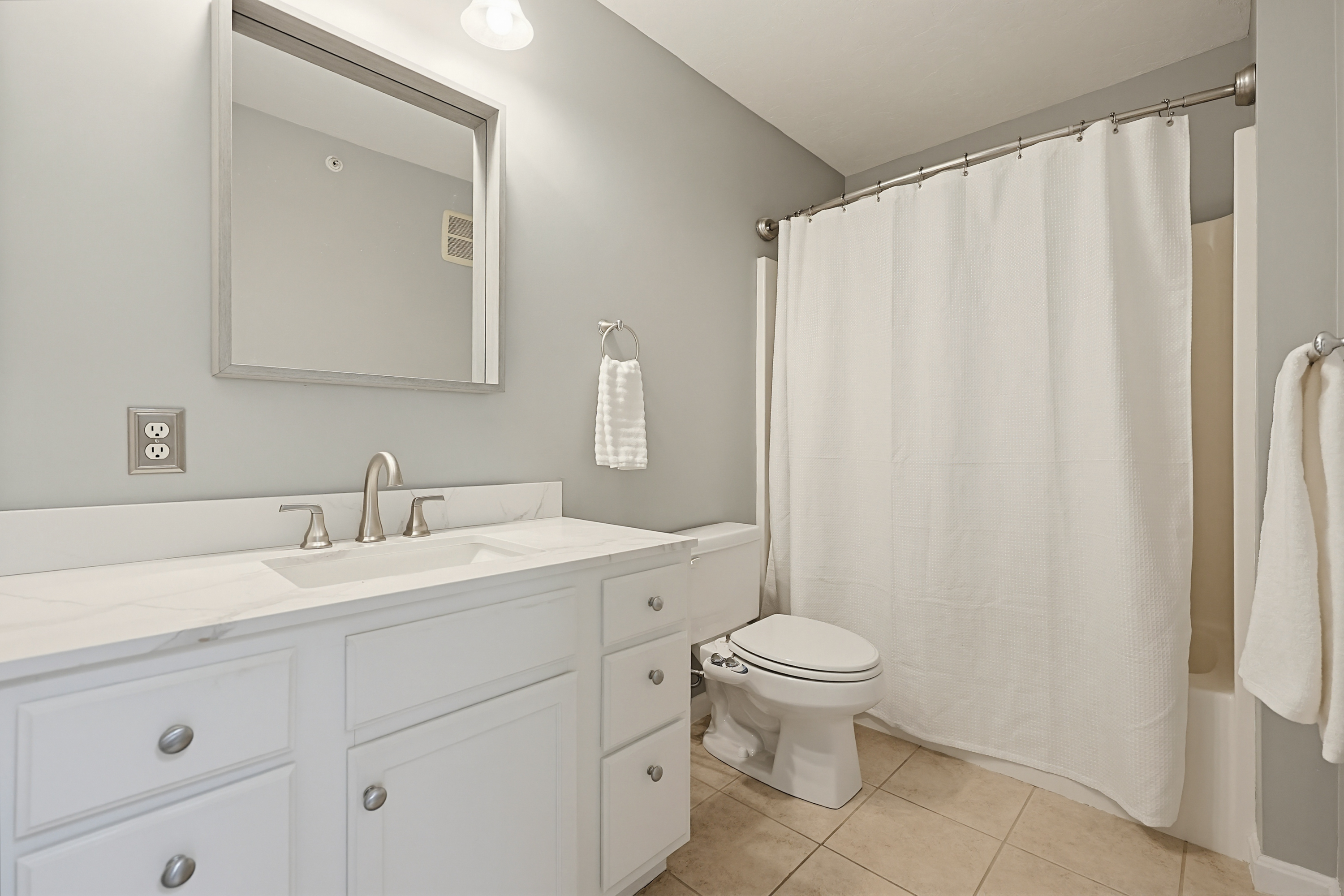  18 Azalea Lane, Grafton, MA 01519 - 物件實景