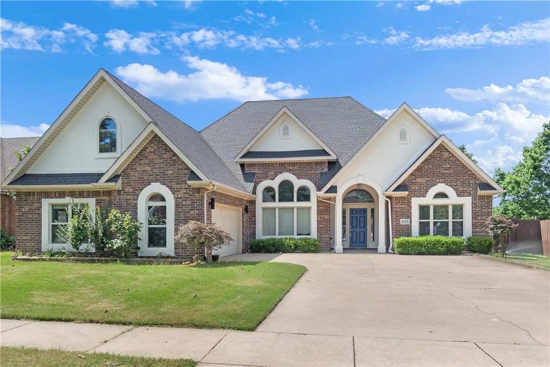 Fayetteville, Arkansas, 72704, United States, 5 Bedrooms Bedrooms, ,4 BathroomsBathrooms,Residential,For Sale,1877599