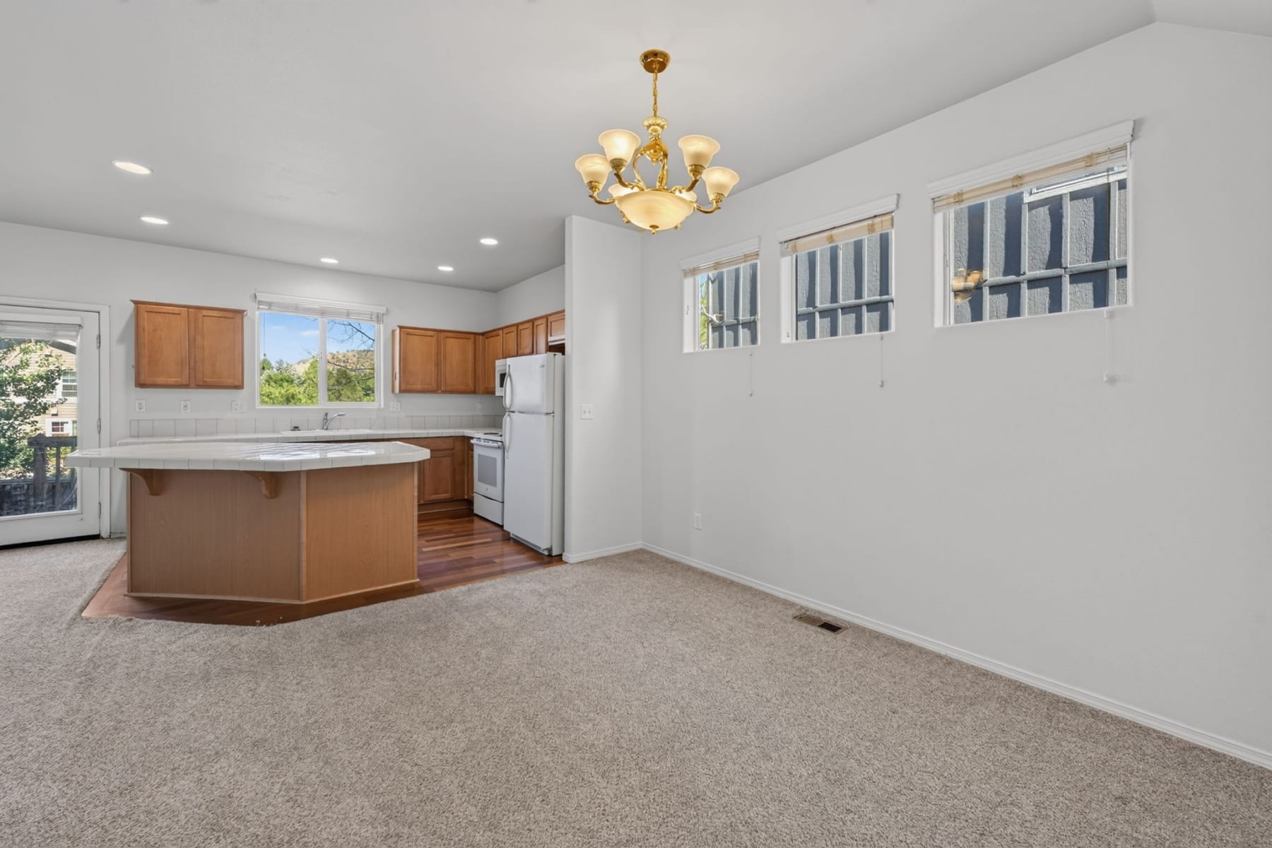  2836 NE Sedalia Loop Bend, OR 97701 - 物件實景