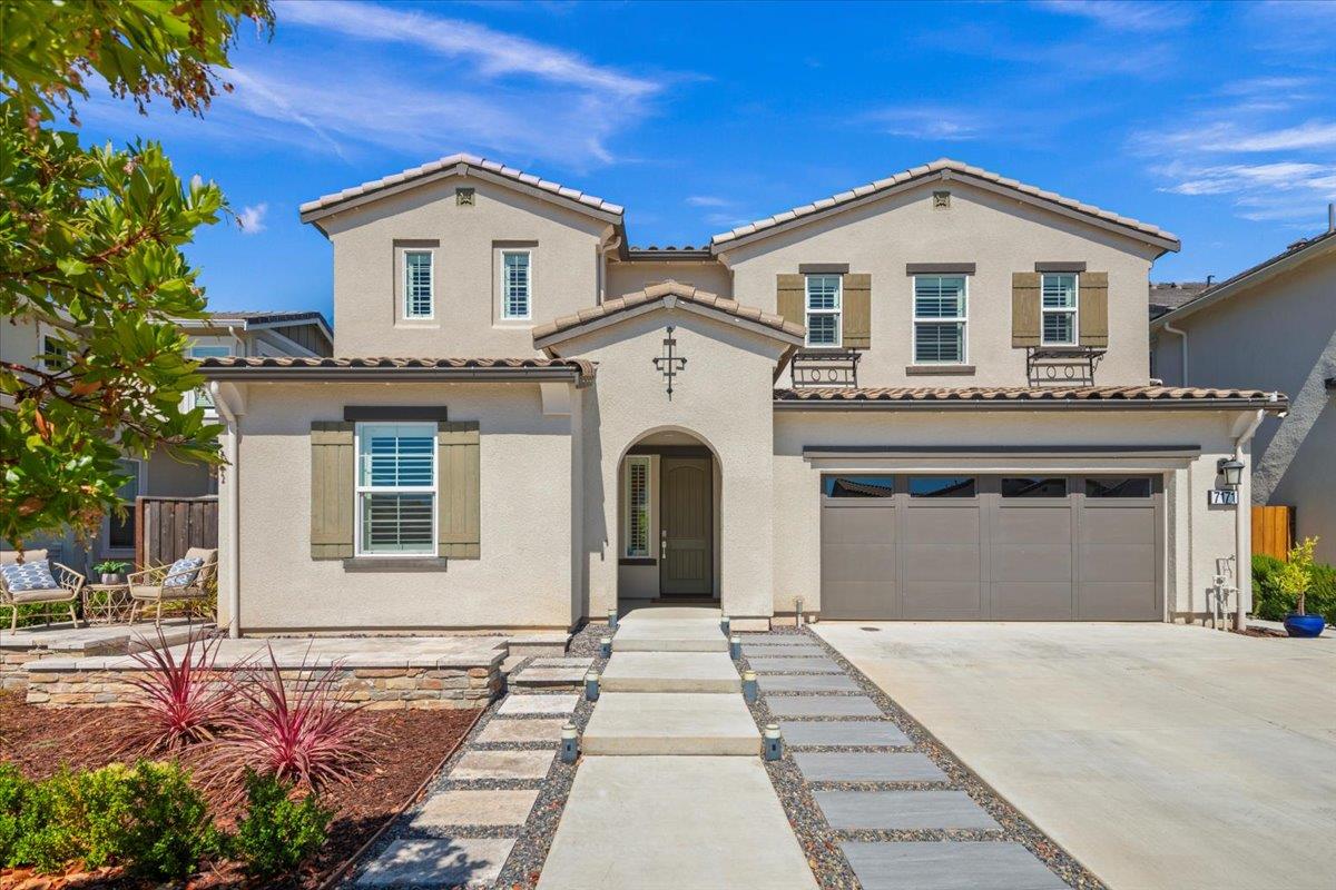 Gilroy, California, 95020, United States, 4 Bedrooms Bedrooms, ,3 BathroomsBathrooms,Residential,For Sale,1907628