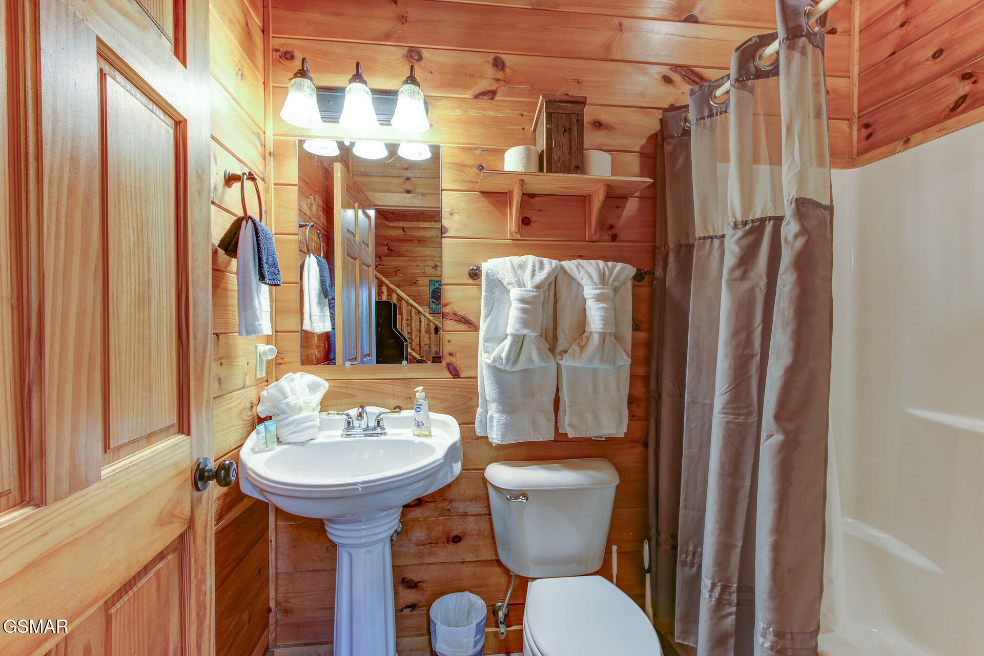 Sevierville, Tennessee, 37876, United States, 2 Bedrooms Bedrooms, ,2 BathroomsBathrooms,Residential,For Sale,1873057