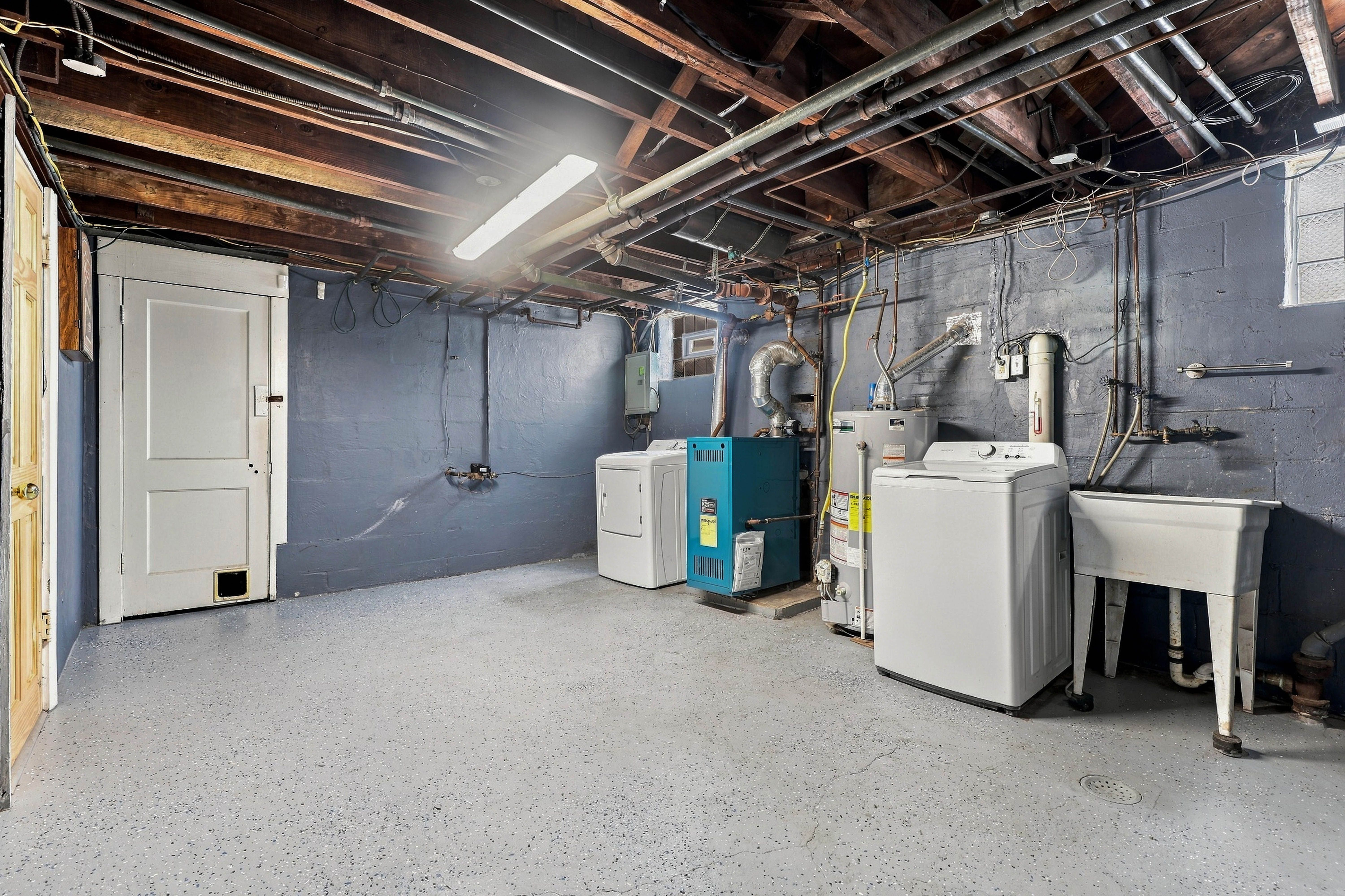  715 Maple Street, West Mifflin, PA 15122 - 物件實景