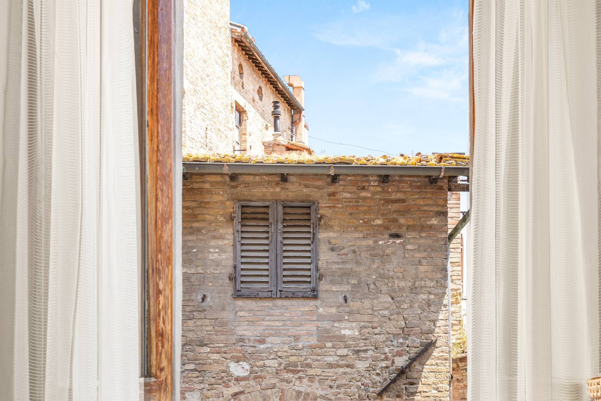 San Gimignano, Siena, 53037, IT, 3 Bedrooms Bedrooms, ,2 BathroomsBathrooms,Residential,For Sale,1877111