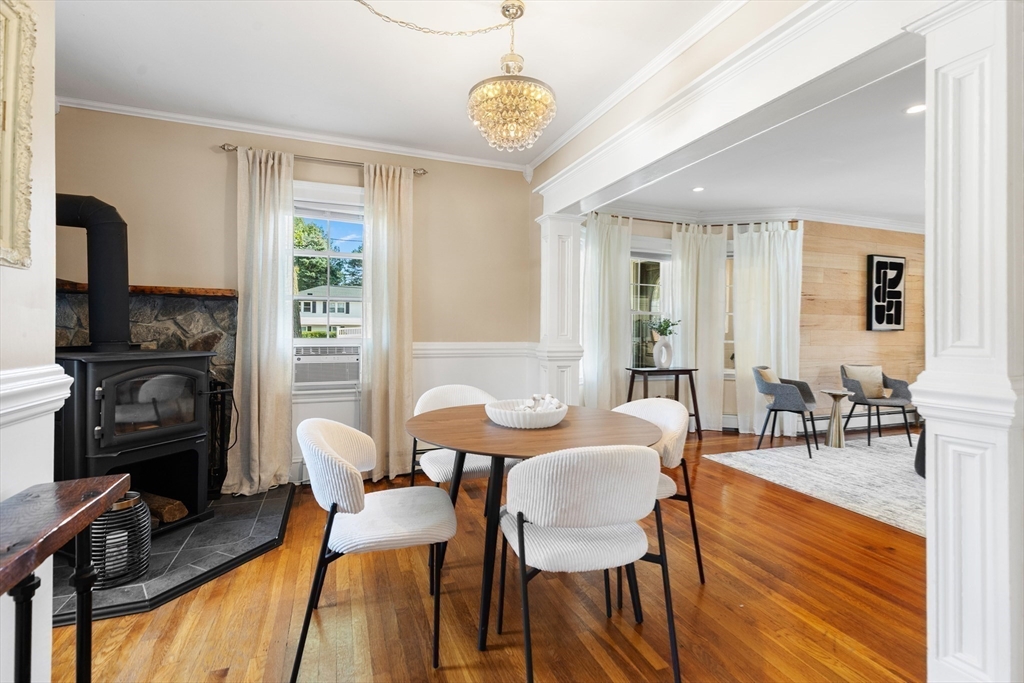 Malden, Massachusetts, 02148, United States, 5 Bedrooms Bedrooms, ,5 BathroomsBathrooms,Residential,For Sale,1984195