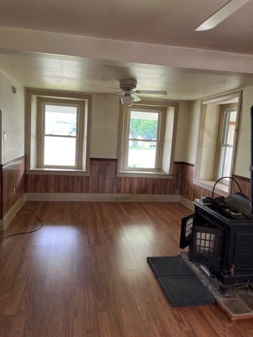 Lenhartsville, Pennsylvania, 19534, United States, 3 Bedrooms Bedrooms, ,2 BathroomsBathrooms,Residential,For Sale,1978462